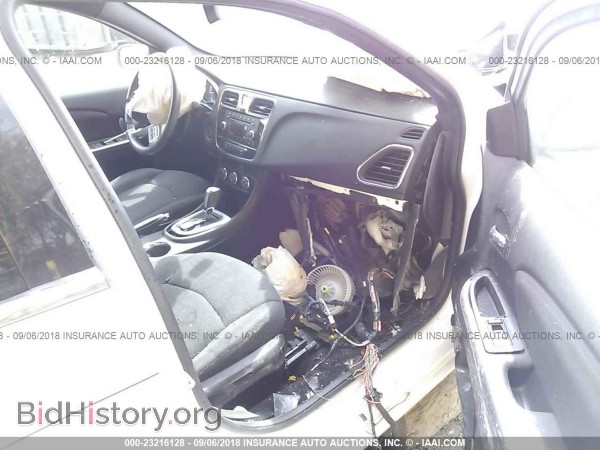 2014 CHRYSLER 200 - VIN: 1C3CCBBB7EN127700 - Photo 5