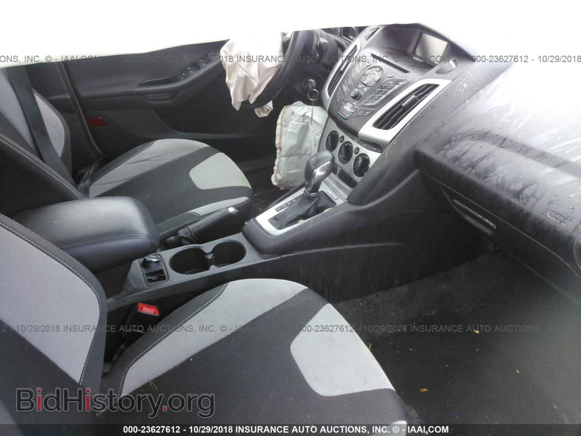 2014 Ford Focus - VIN: 1FADP3F22EL245739 - Photo 5