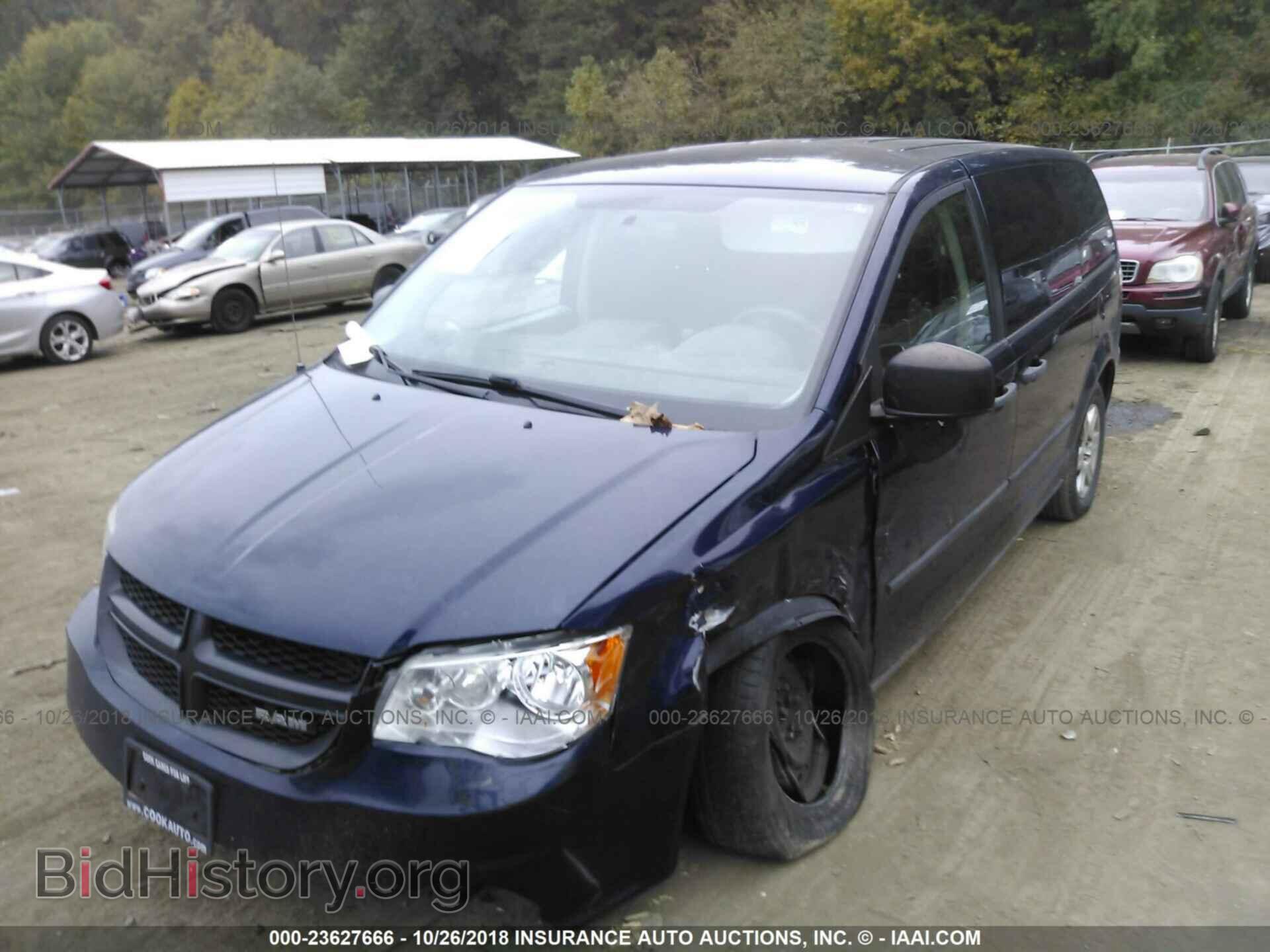 2013 Ram Tradesman - VIN: 2C4RRGAG4DR643187 - Фото 2