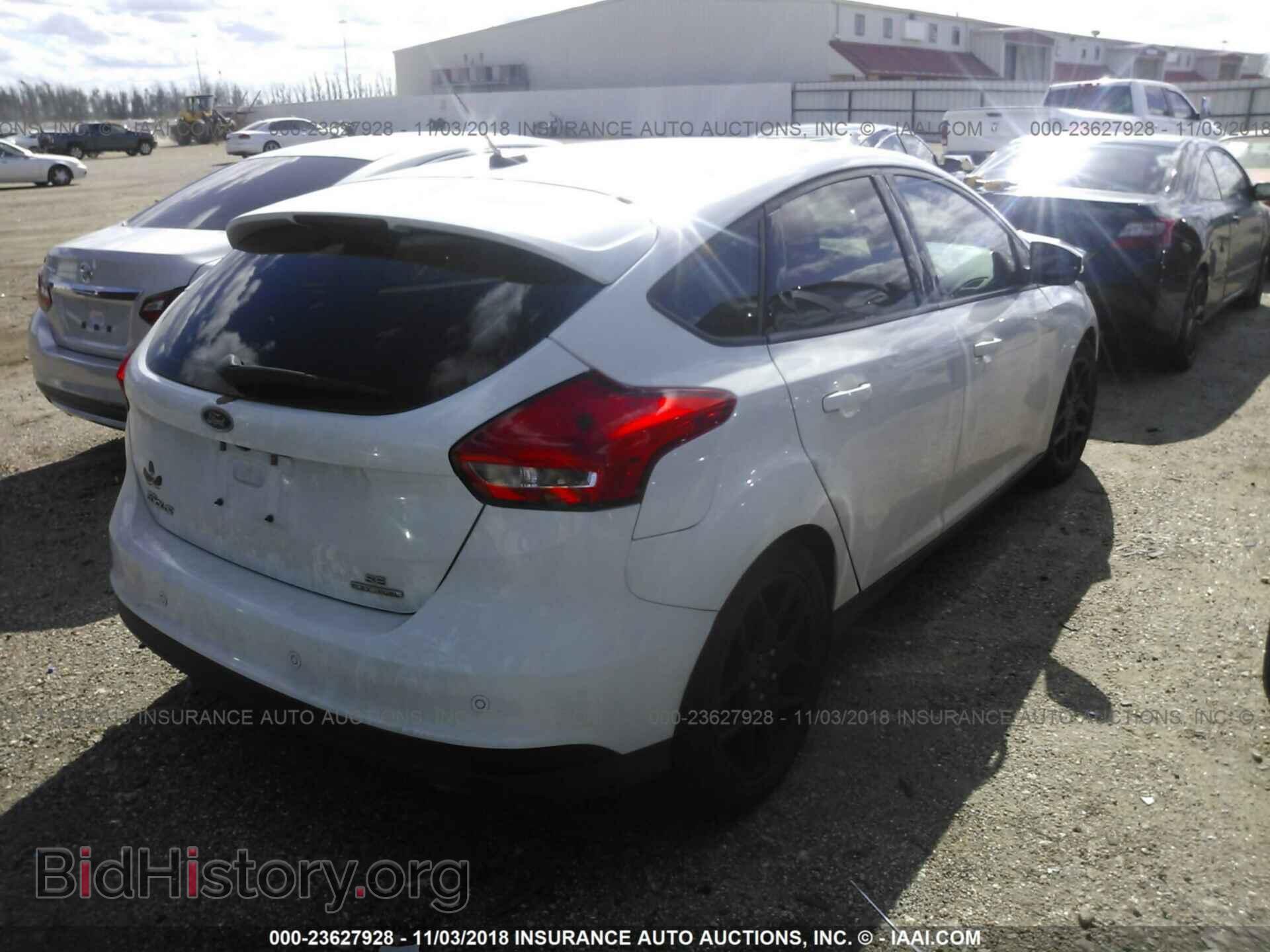 2016 Ford Focus - VIN: 1FADP3K26GL350955 - Фото 4