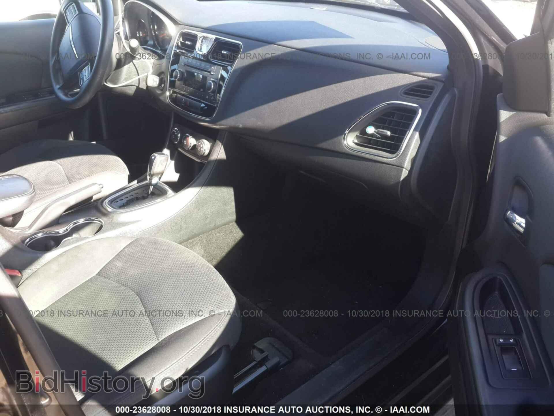 2012 Chrysler 200 - VIN: 1C3CCBAB9CN201925 - Фото 5