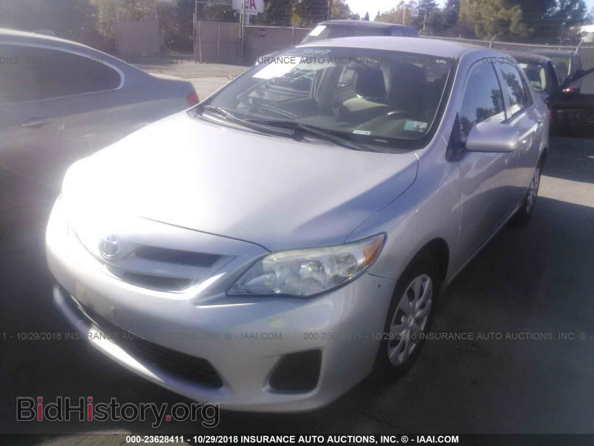 2013 Toyota Corolla - VIN: 5YFBU4EEXDP165672 - Фото 2