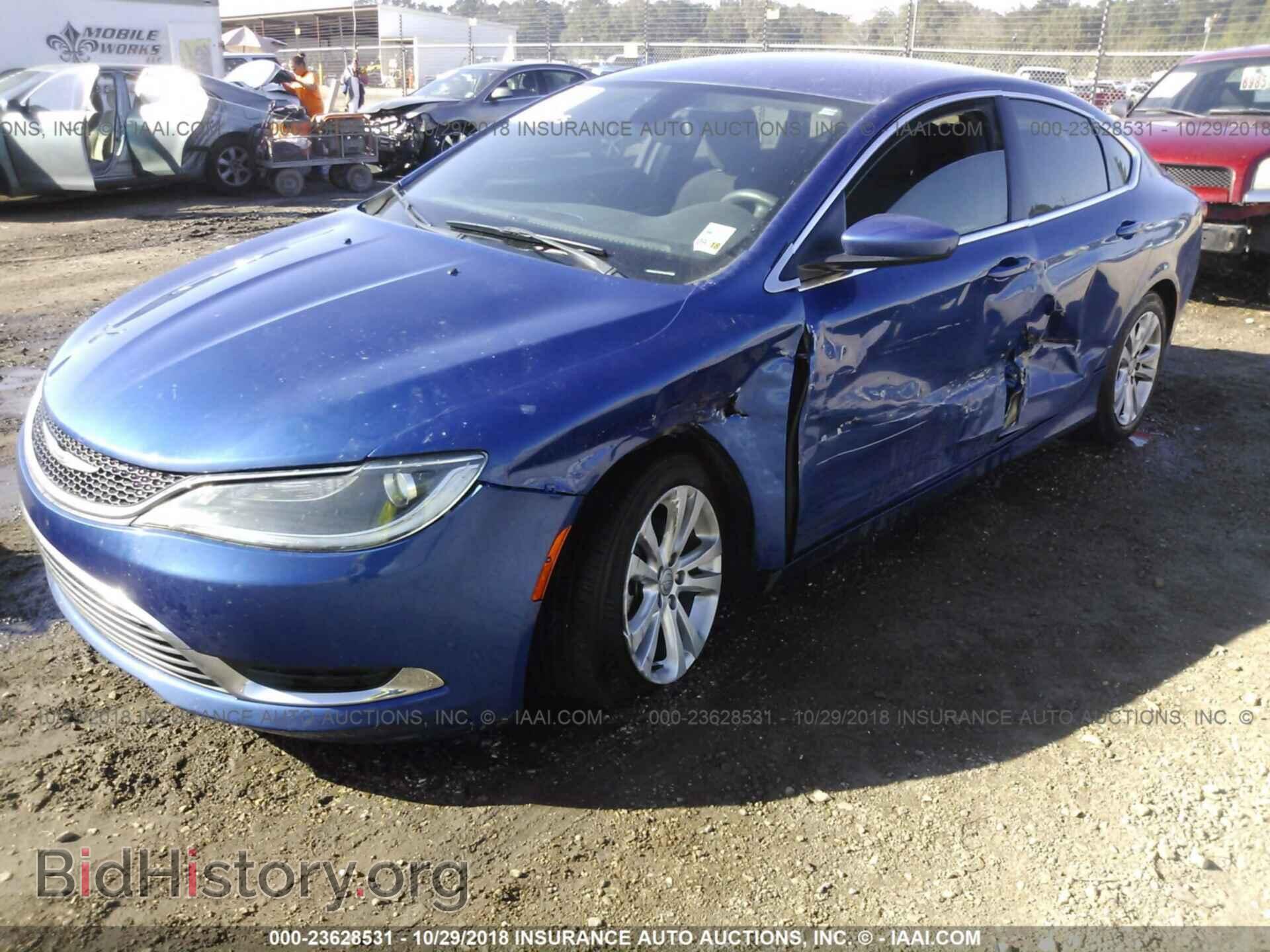 2015 Chrysler 200 - VIN: 1C3CCCAB5FN576995 - Photo 2