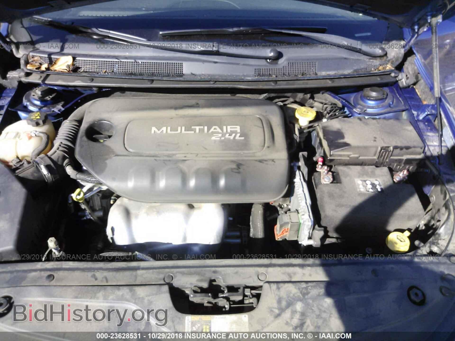 2015 Chrysler 200 - VIN: 1C3CCCAB5FN576995 - Photo 10