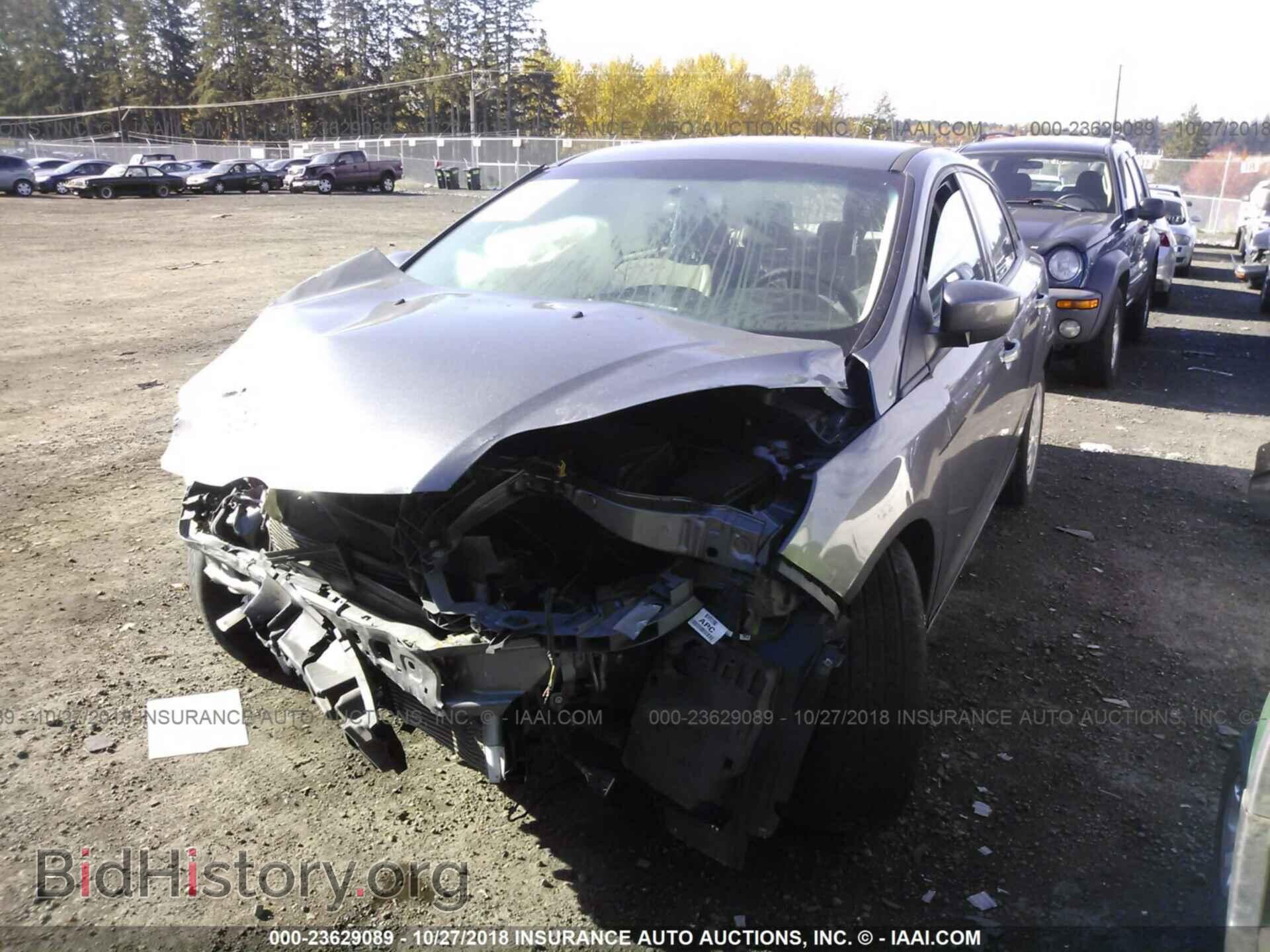 2012 Ford Focus - VIN: 1FAHP3F25CL167911 - Photo 2