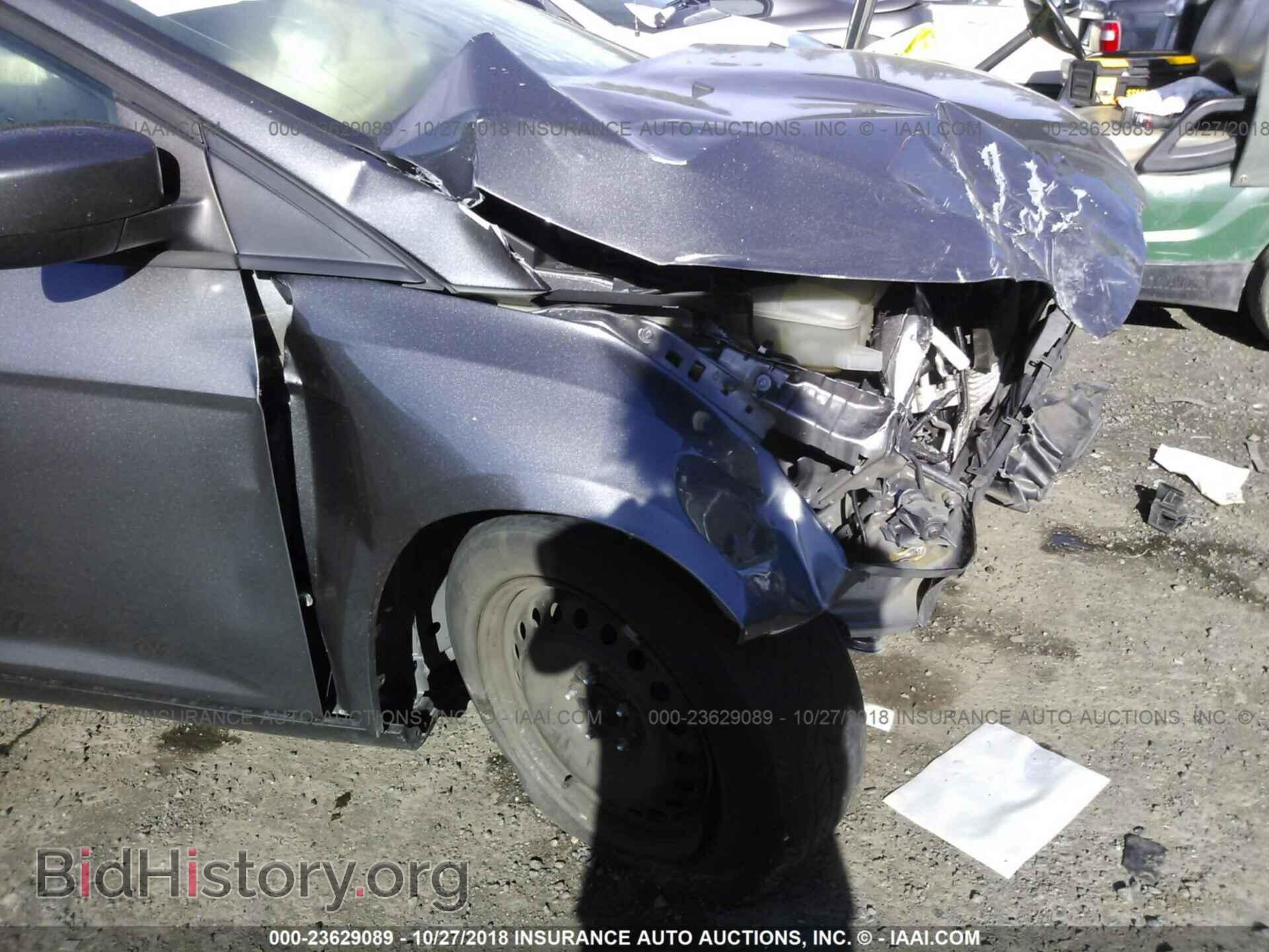 2012 Ford Focus - VIN: 1FAHP3F25CL167911 - Photo 6