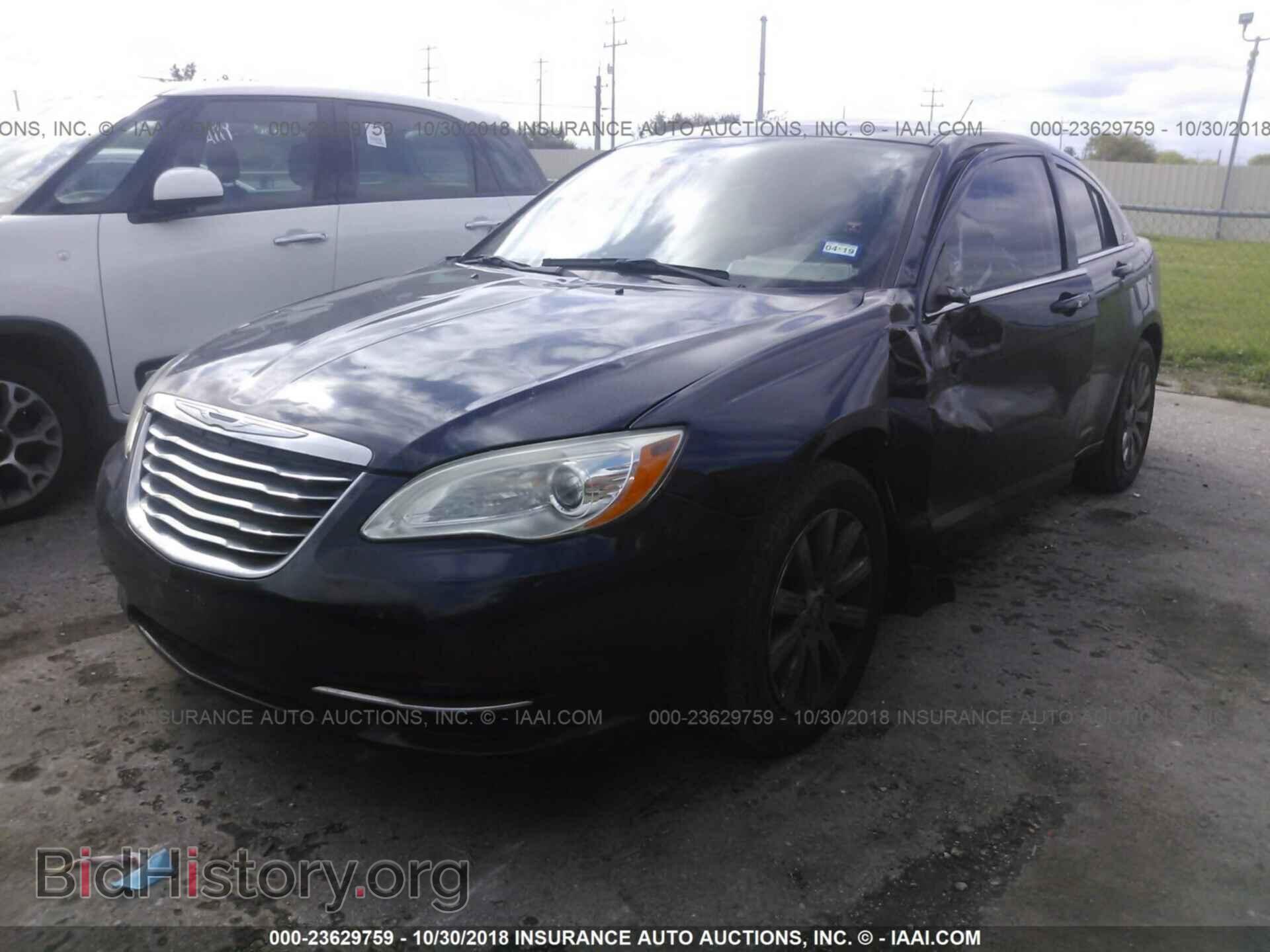 2011 CHRYSLER 200 - VIN: 1C3BC1FB8BN533030 - Photo 2
