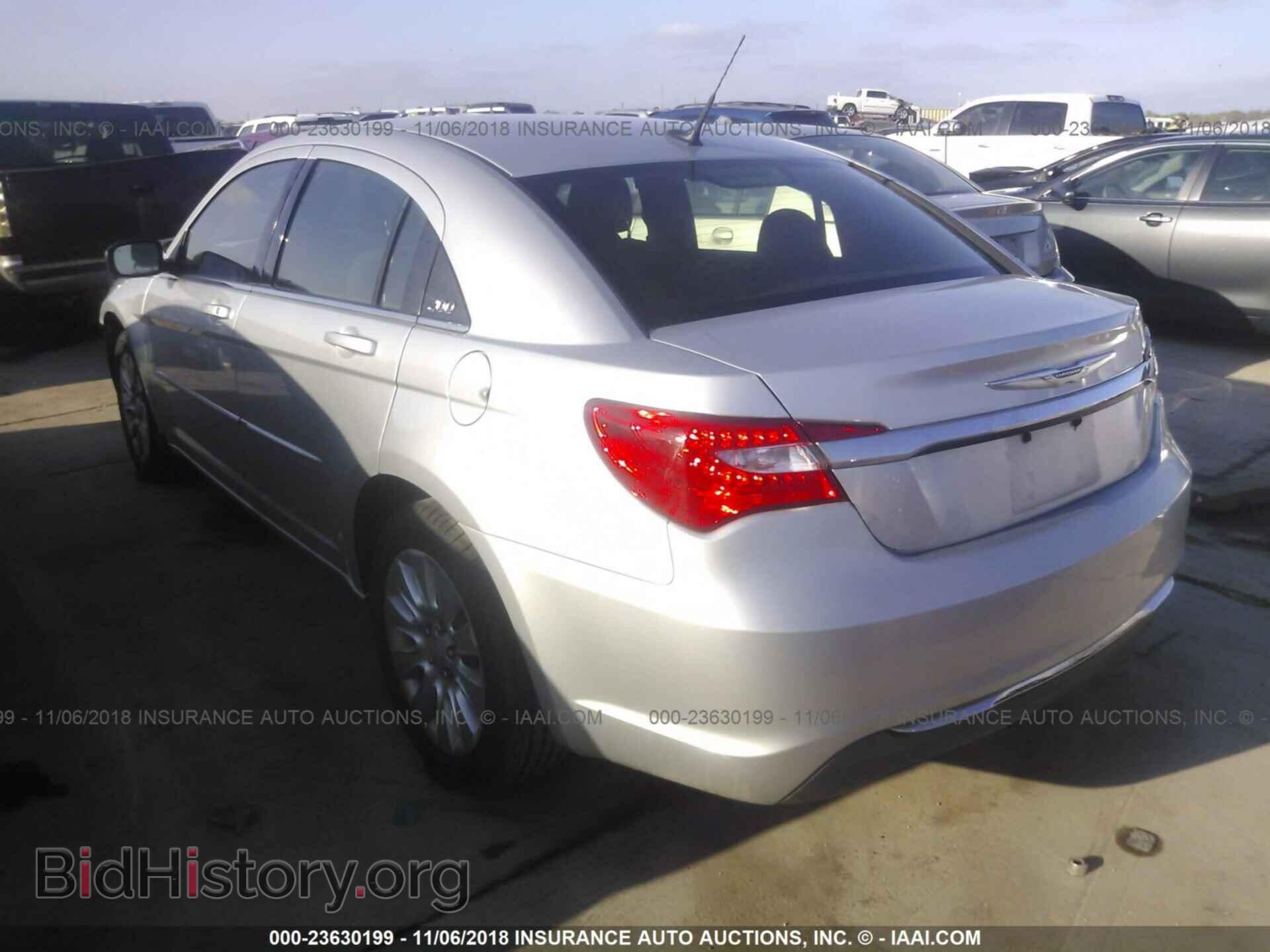 2011 Chrysler 200 - VIN: 1C3BC4FB4BN538453 - Photo 3