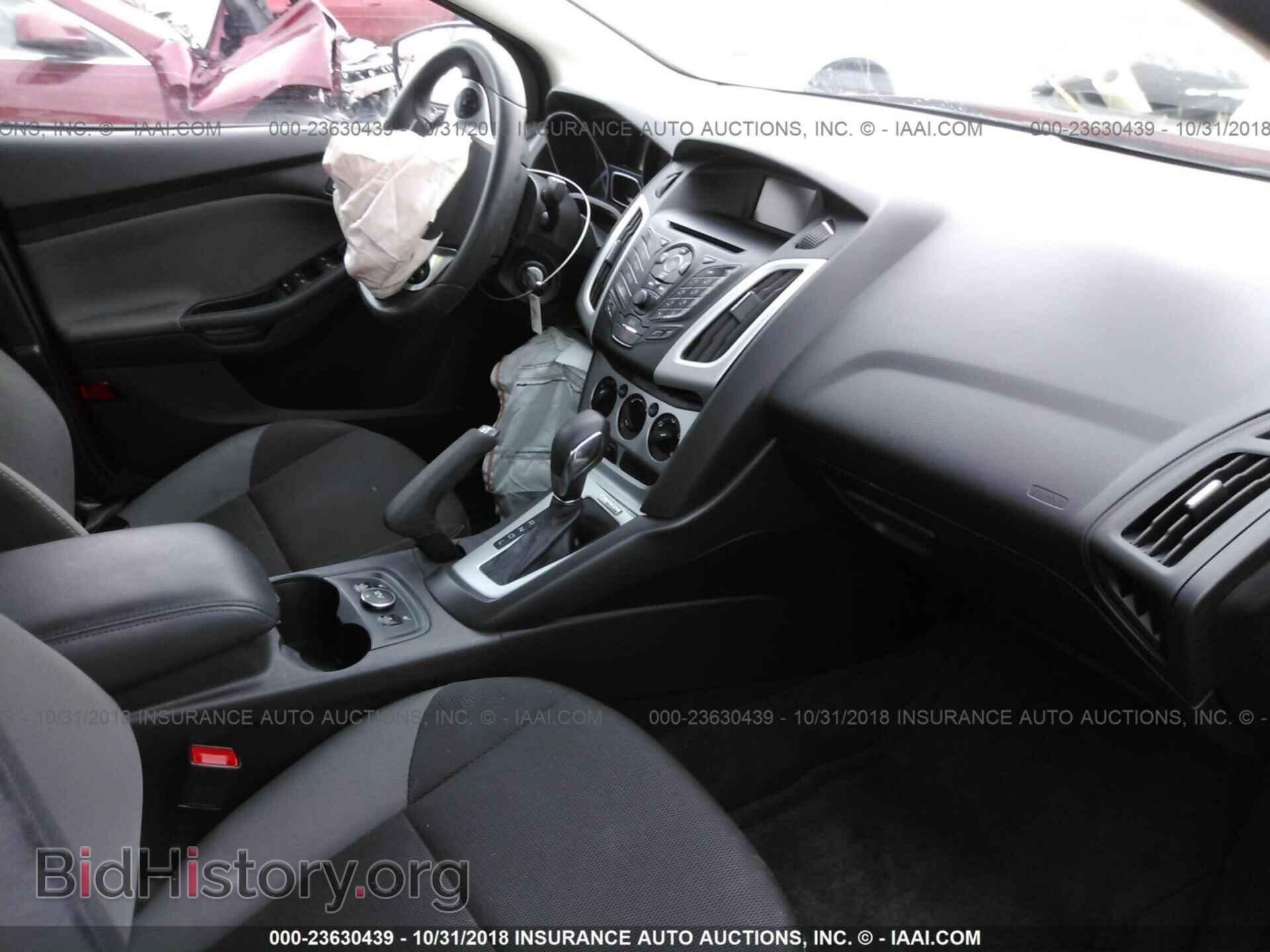 2014 Ford Focus - VIN: 1FADP3F22EL381501 - Photo 5