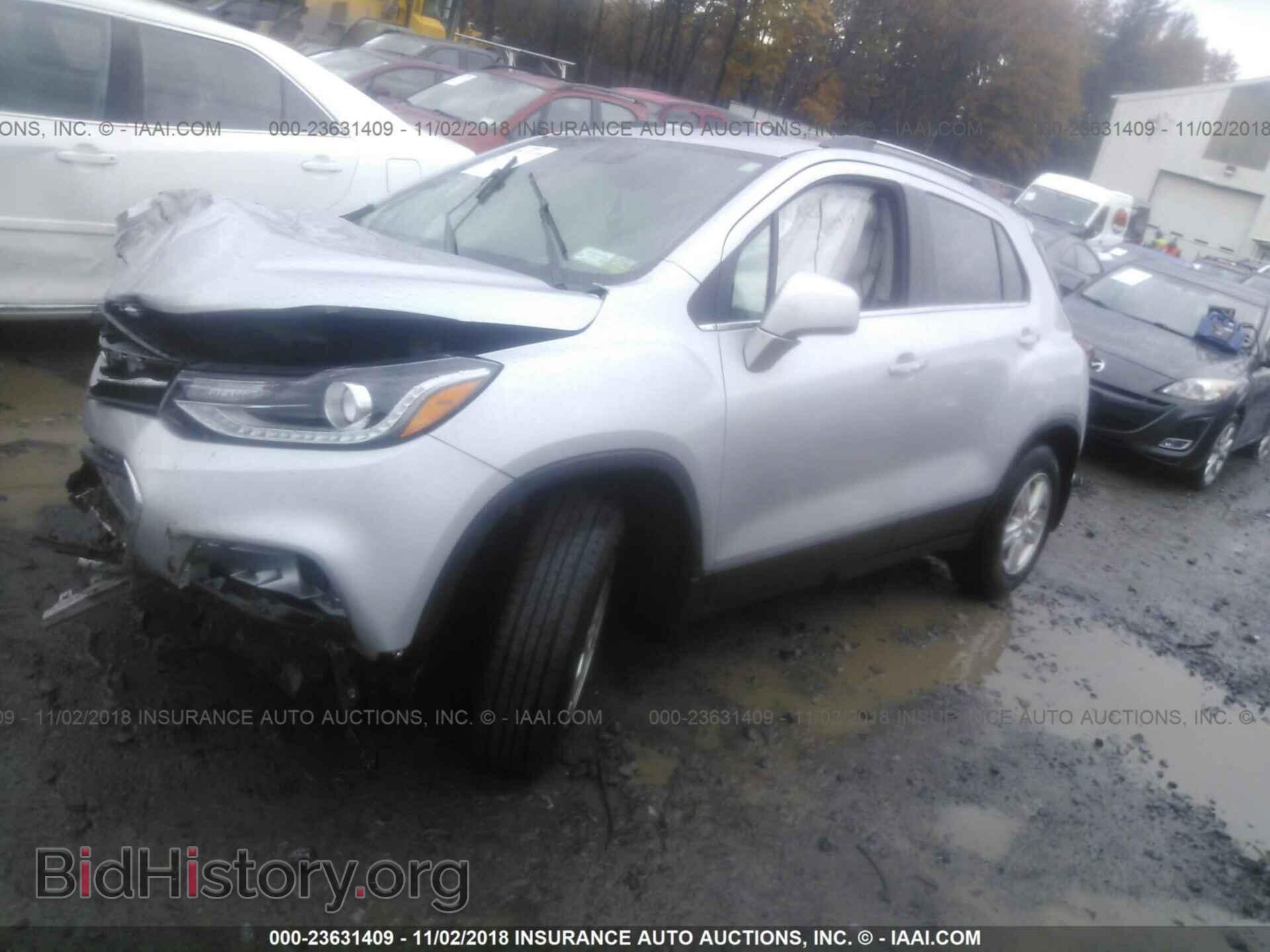 2017 CHEVROLET TRAX - VIN: 3GNCJPSB3HL212608 - Photo 2