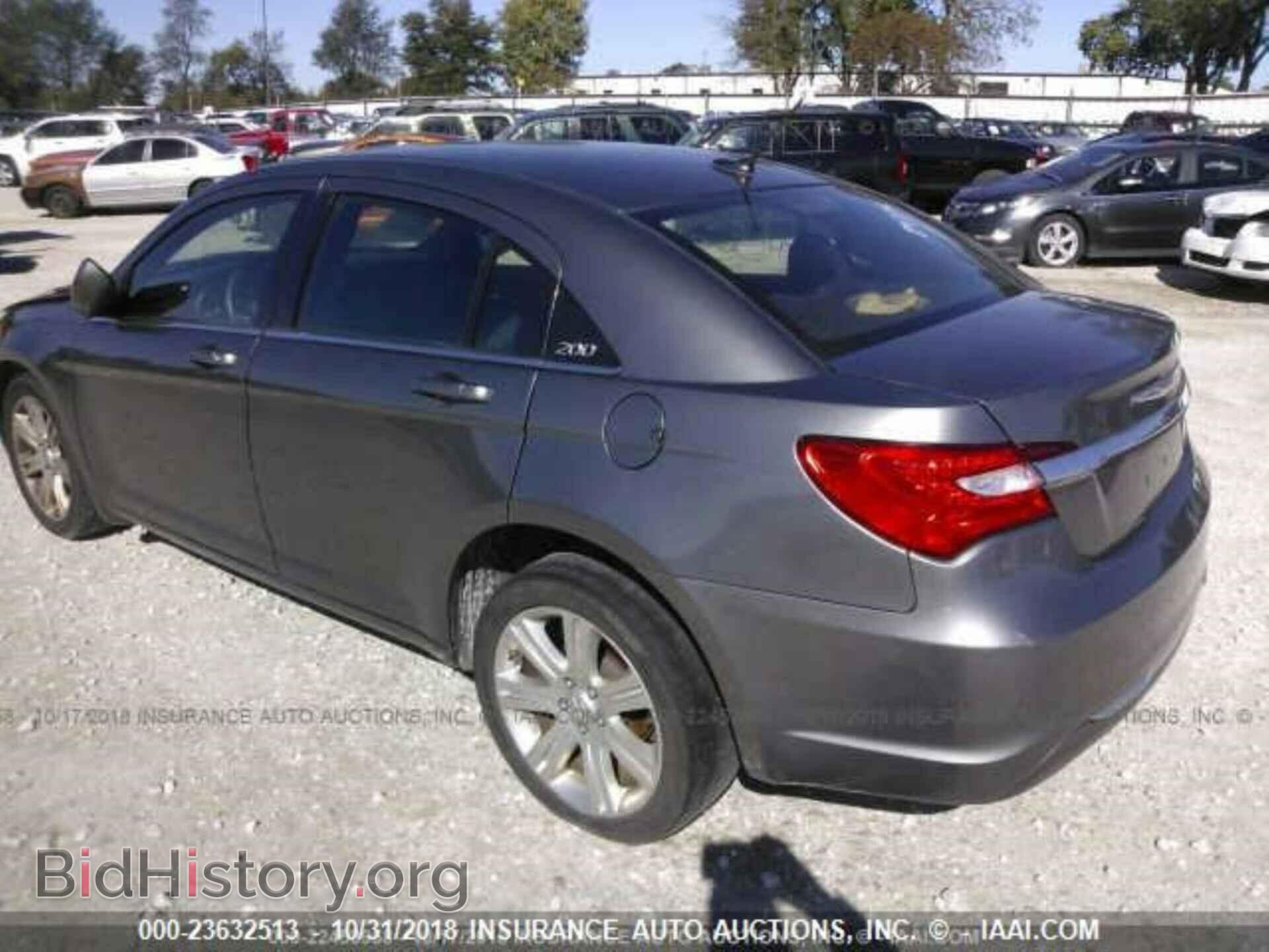 2013 Chrysler 200 - VIN: 1C3CCBAB5DN762110 - Photo 3