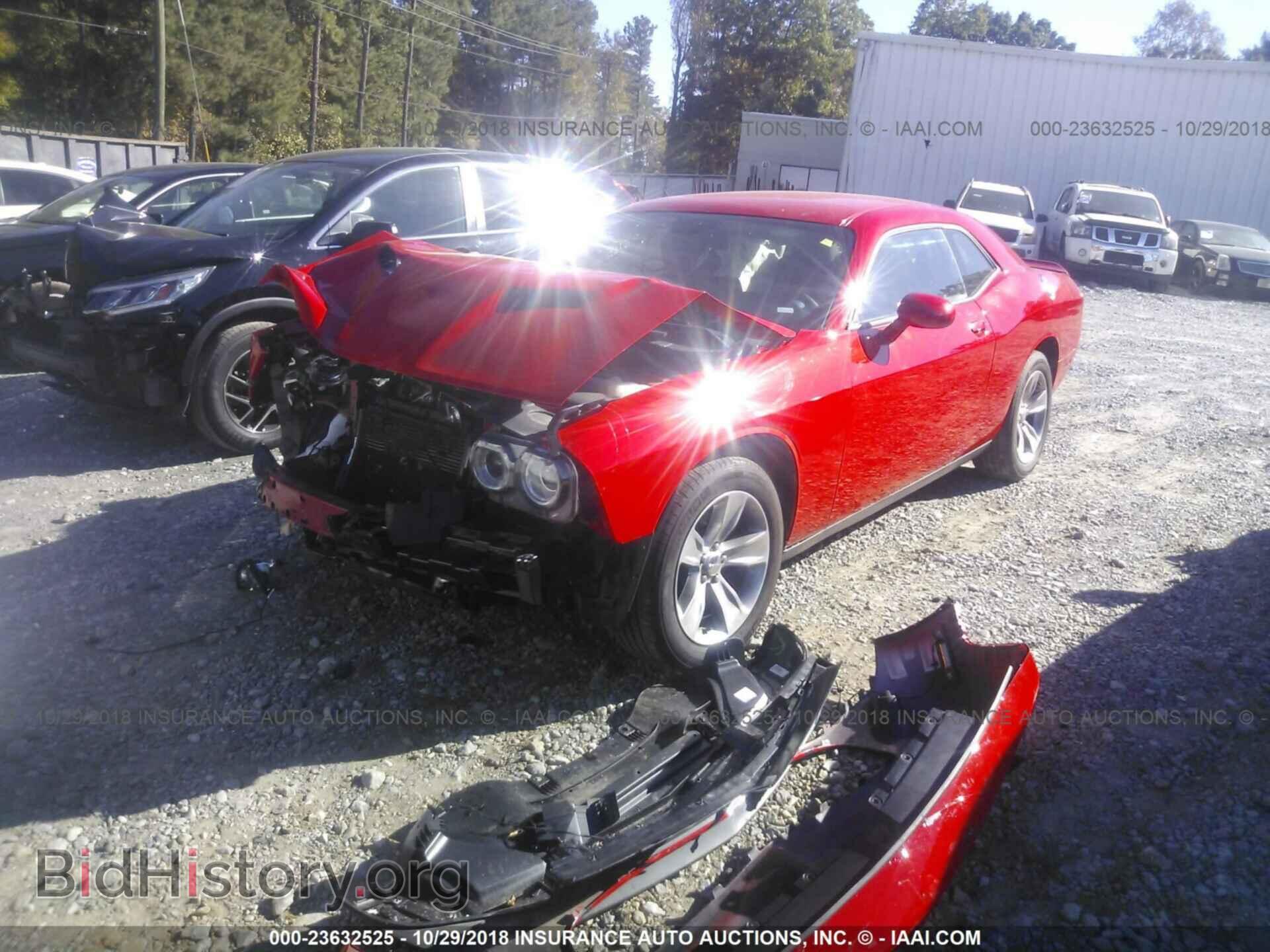 2018 Dodge Challenger - VIN: 2C3CDZAG0JH321619 - Фото 2