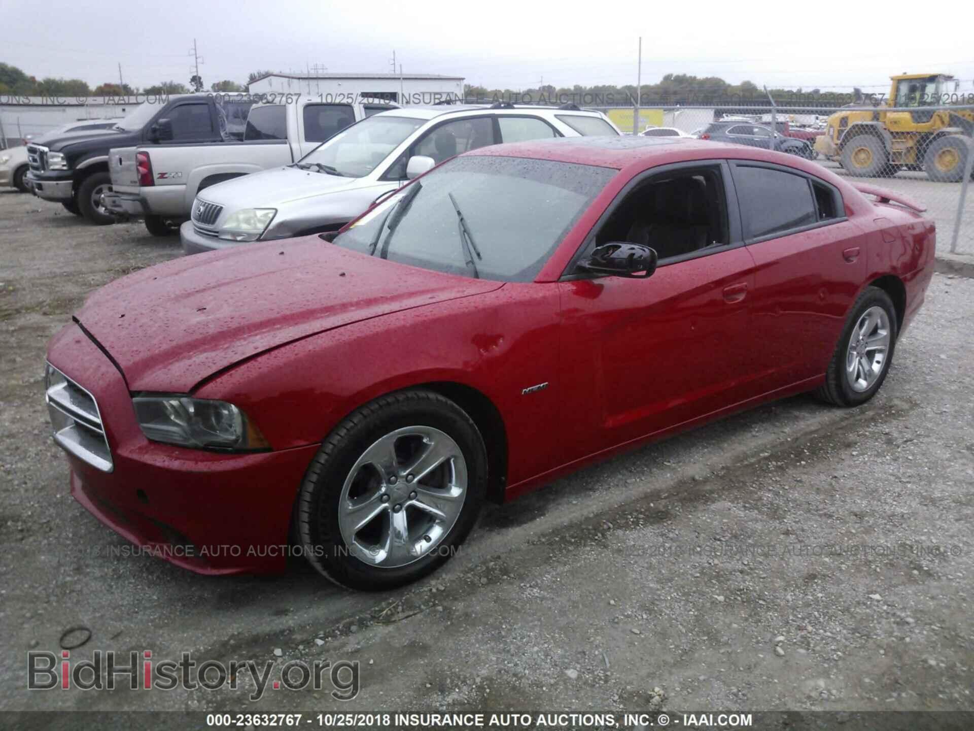 2013 Dodge Charger - VIN: 2C3CDXCT3DH526421 - Photo 2
