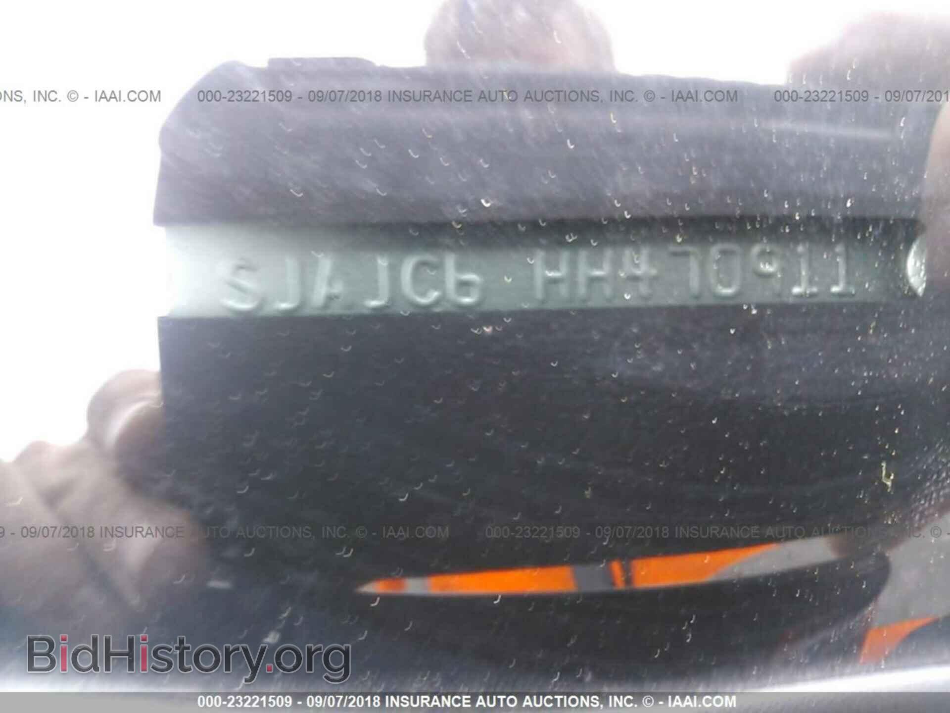 2017 SUBARU FORESTER - VIN: JF2SJAJC6HH470911 - Фото 9