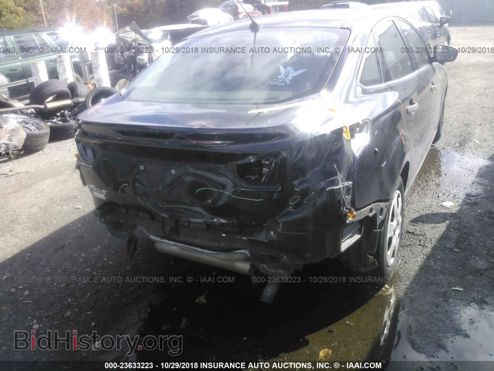 2012 Ford Focus - VIN: 1FAHP3E25CL390564 - Photo 6