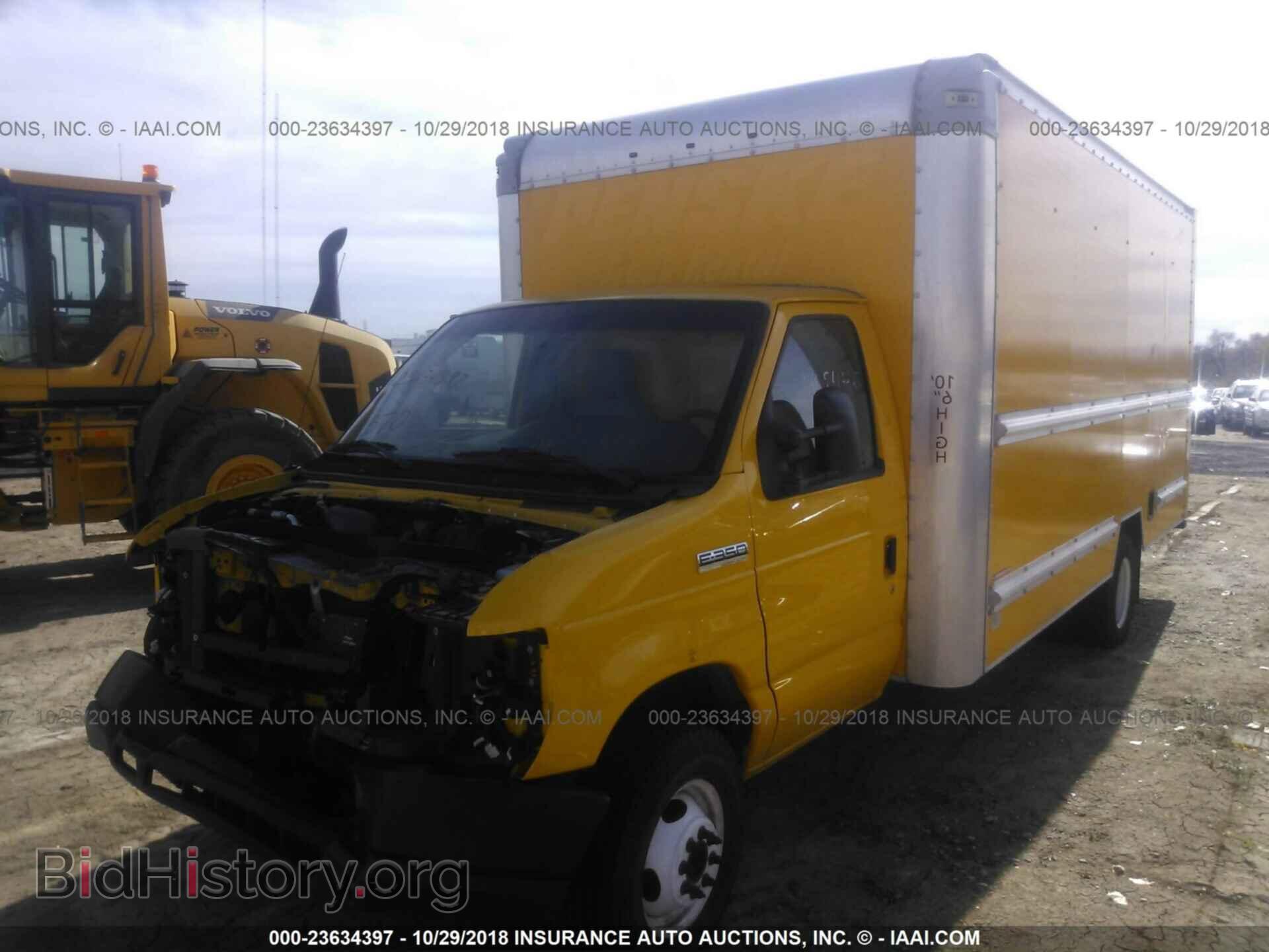 2014 Ford Econoline - VIN: 1FDWE3FS0EDA54836 - Photo 2