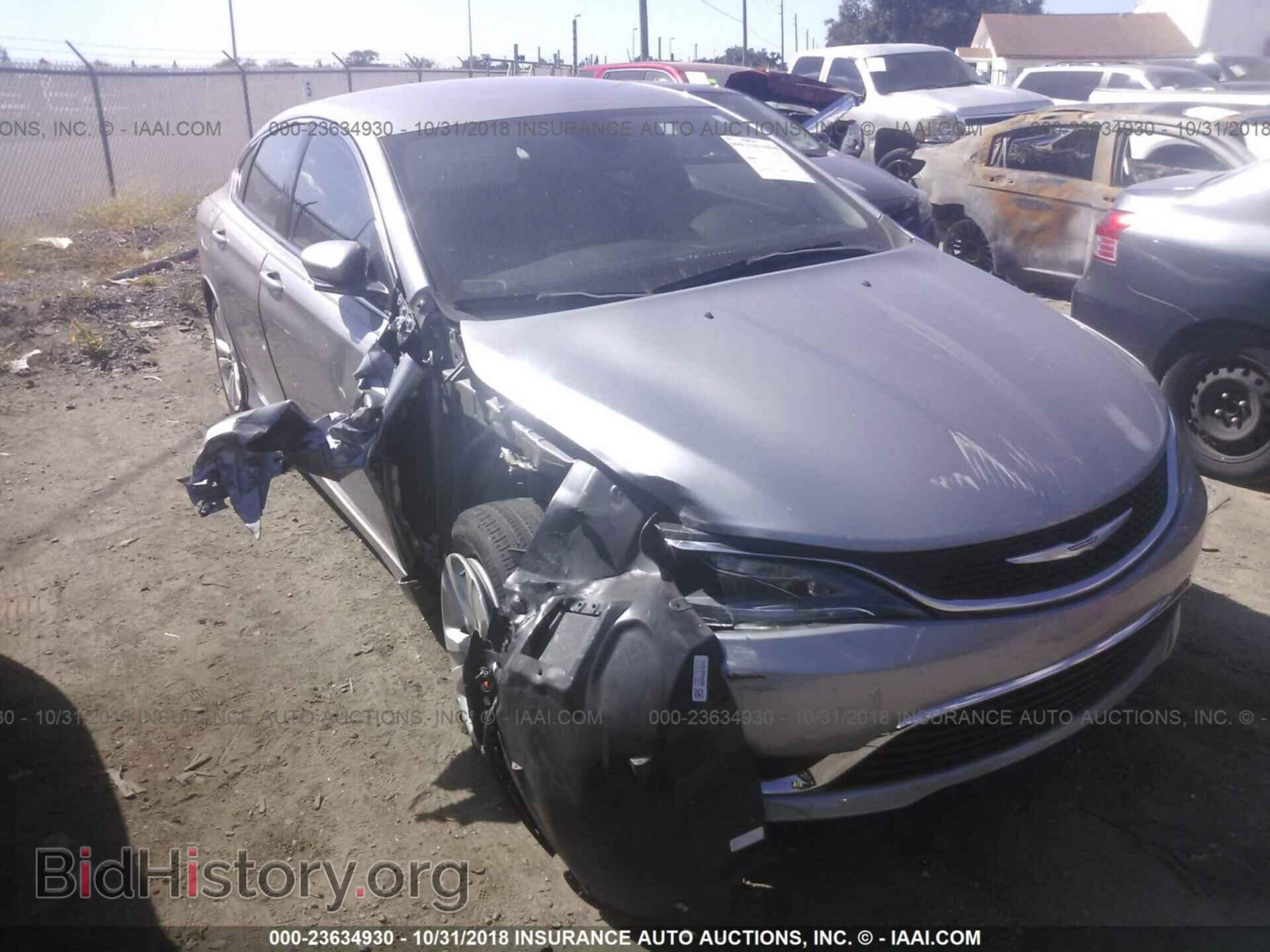 2016 Chrysler 200 - VIN: 1C3CCCAB1GN176210 - Photo 6