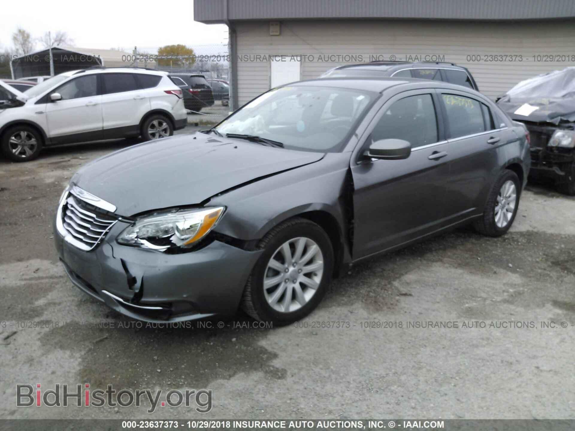 2013 Chrysler 200 - VIN: 1C3CCBBB9DN505076 - Photo 2