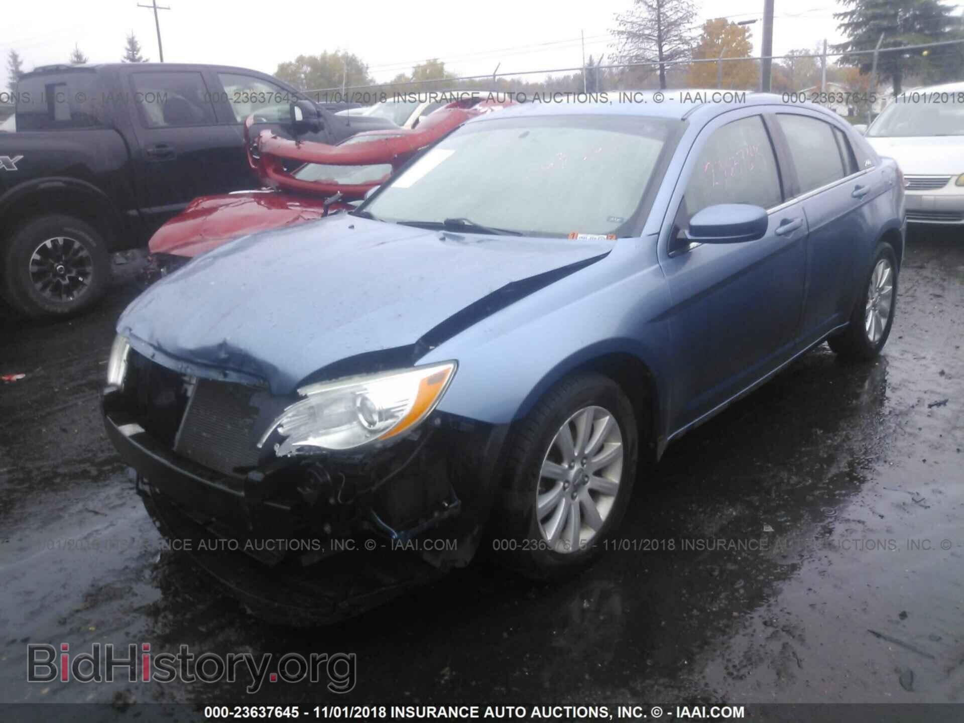 2011 CHRYSLER 200 - VIN: 1C3BC1FB2BN536229 - Photo 2
