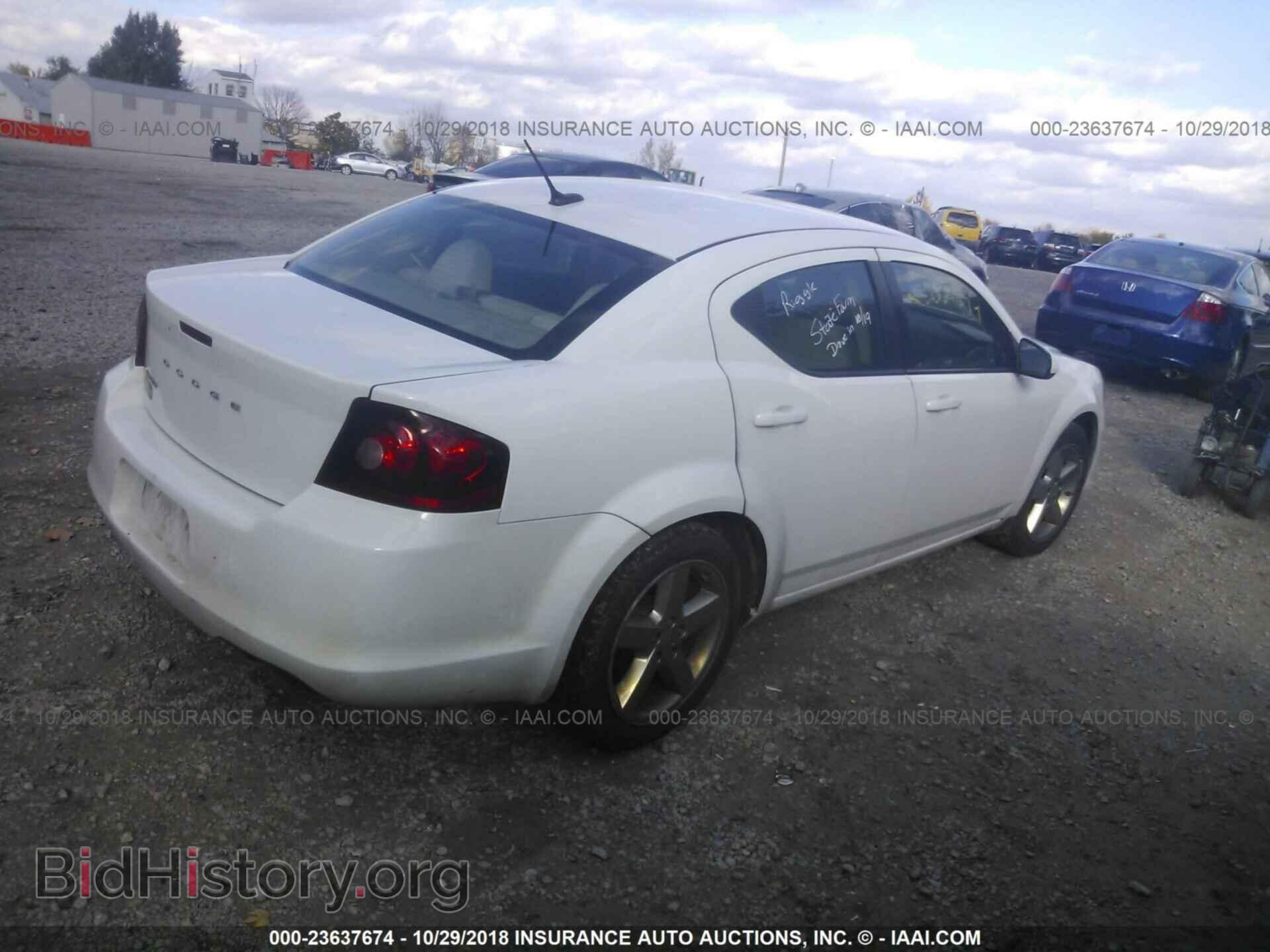 2011 Dodge Avenger - VIN: 1B3BD1FB4BN588911 - Фото 4