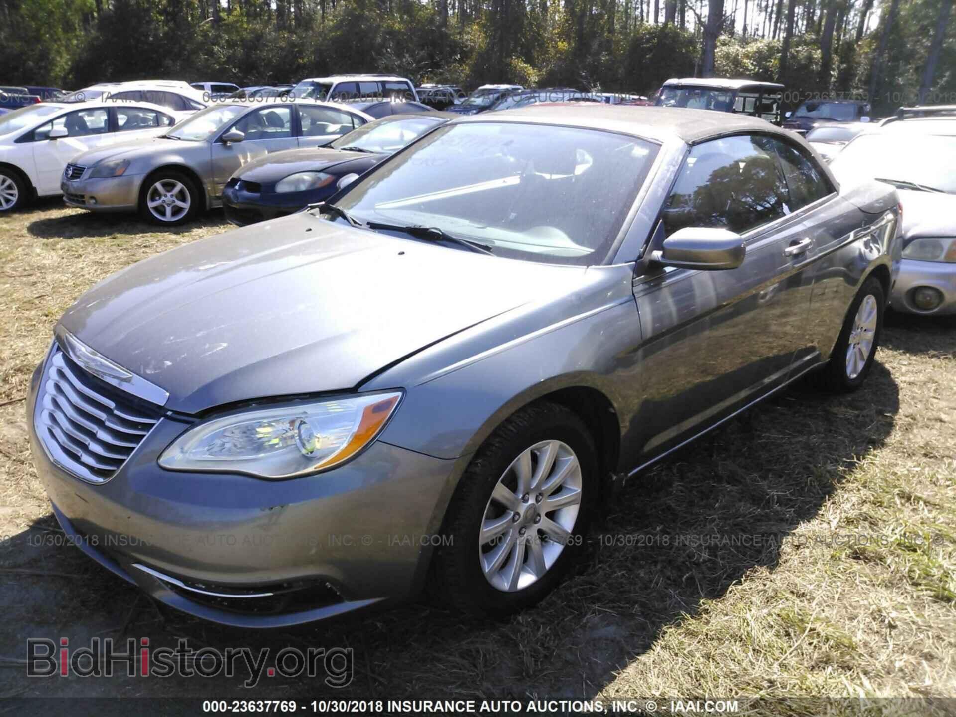 2012 Chrysler 200 - VIN: 1C3BCBEB9CN120106 - Photo 2