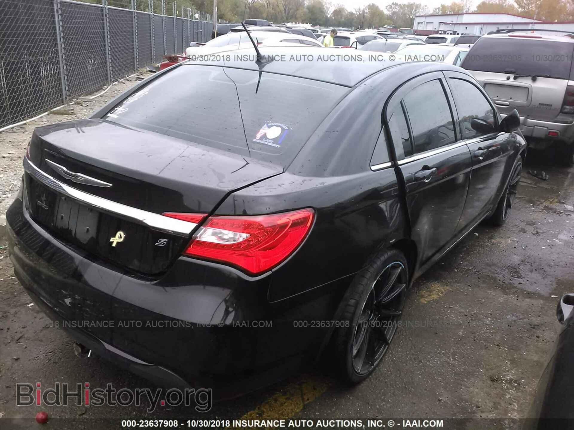 2012 CHRYSLER 200 - VIN: 1C3CCBHG0CN223426 - Фото 4