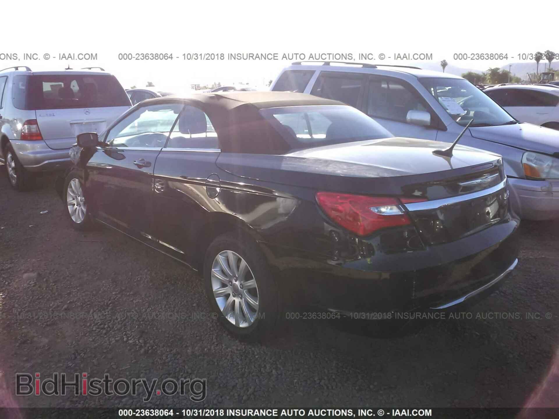 2014 Chrysler 200 - VIN: 1C3BCBEG4EN150418 - Photo 3