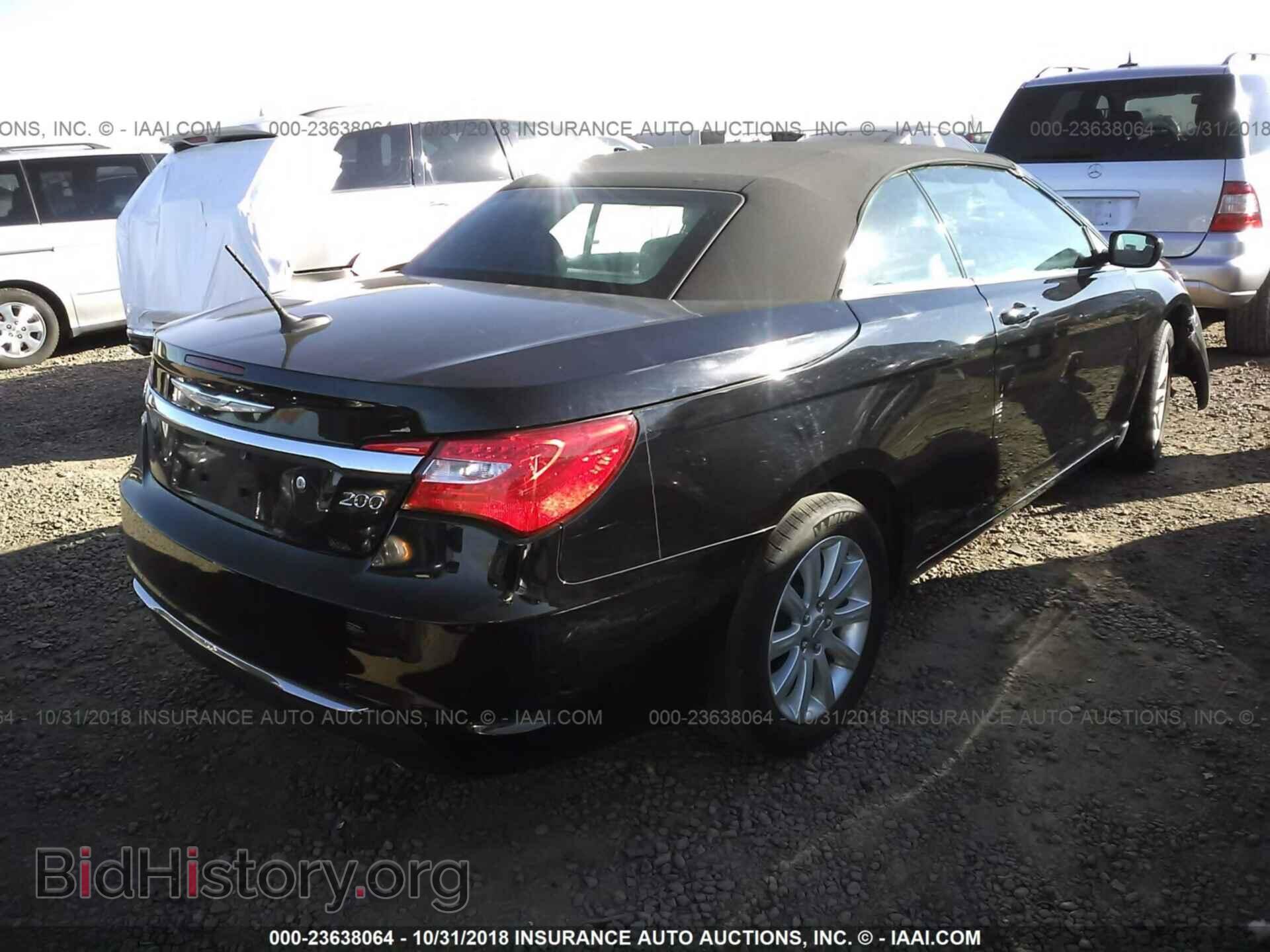 2014 Chrysler 200 - VIN: 1C3BCBEG4EN150418 - Photo 4