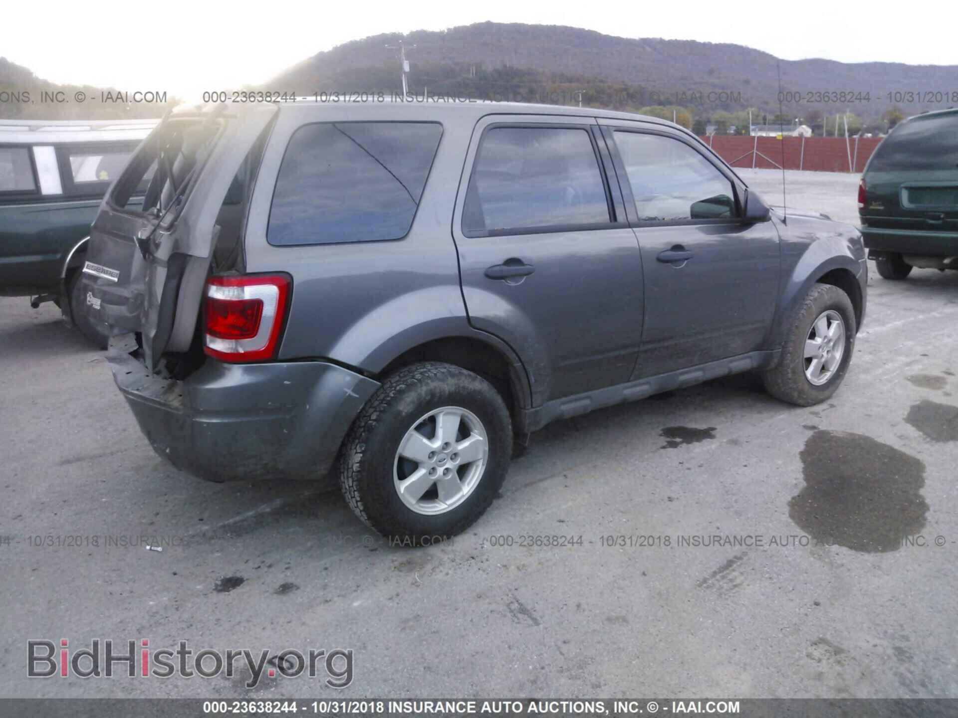 2012 Ford Escape - VIN: 1FMCU0C76CKC76939 - Photo 4