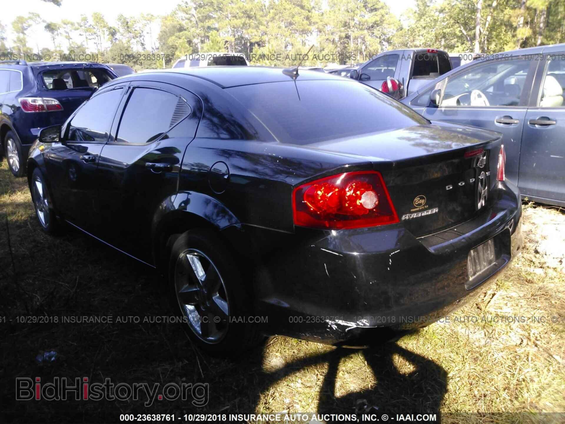 2011 Dodge Avenger - VIN: 1B3BD2FG5BN578888 - Photo 3