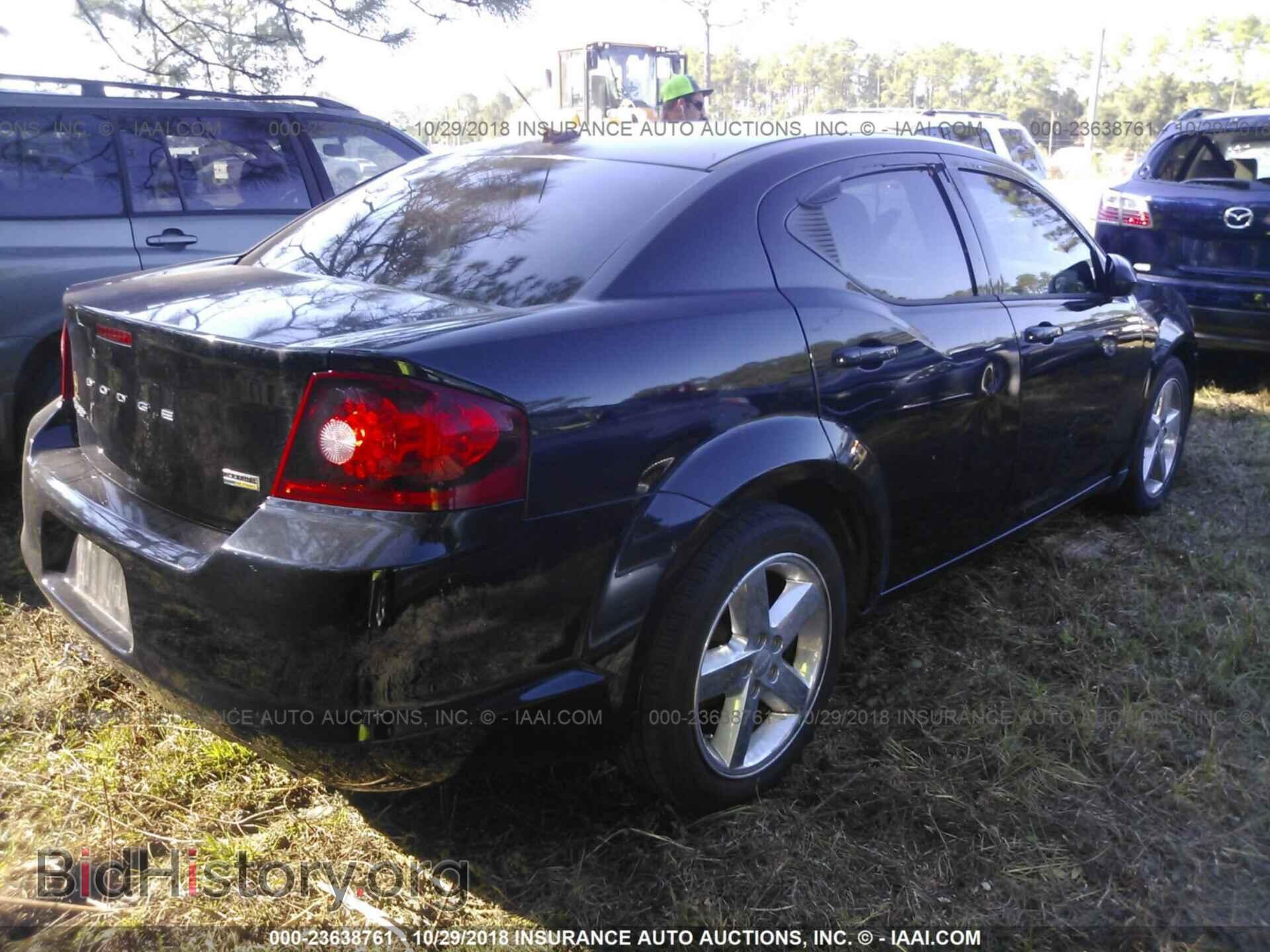 2011 Dodge Avenger - VIN: 1B3BD2FG5BN578888 - Photo 4
