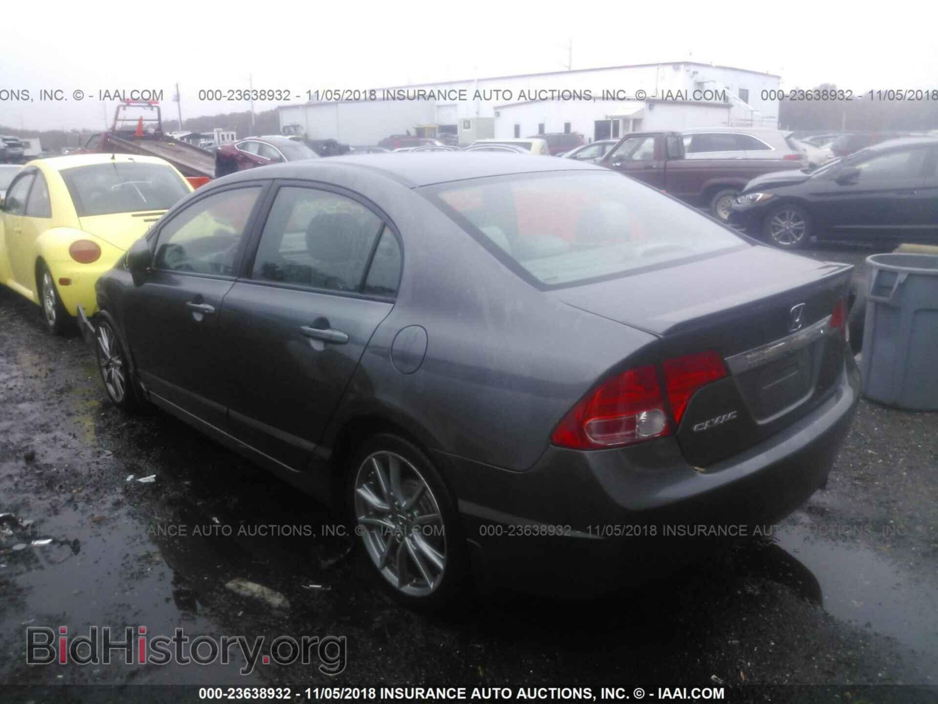 2011 Honda Civic - VIN: 19XFA1F56BE005388 - Photo 3