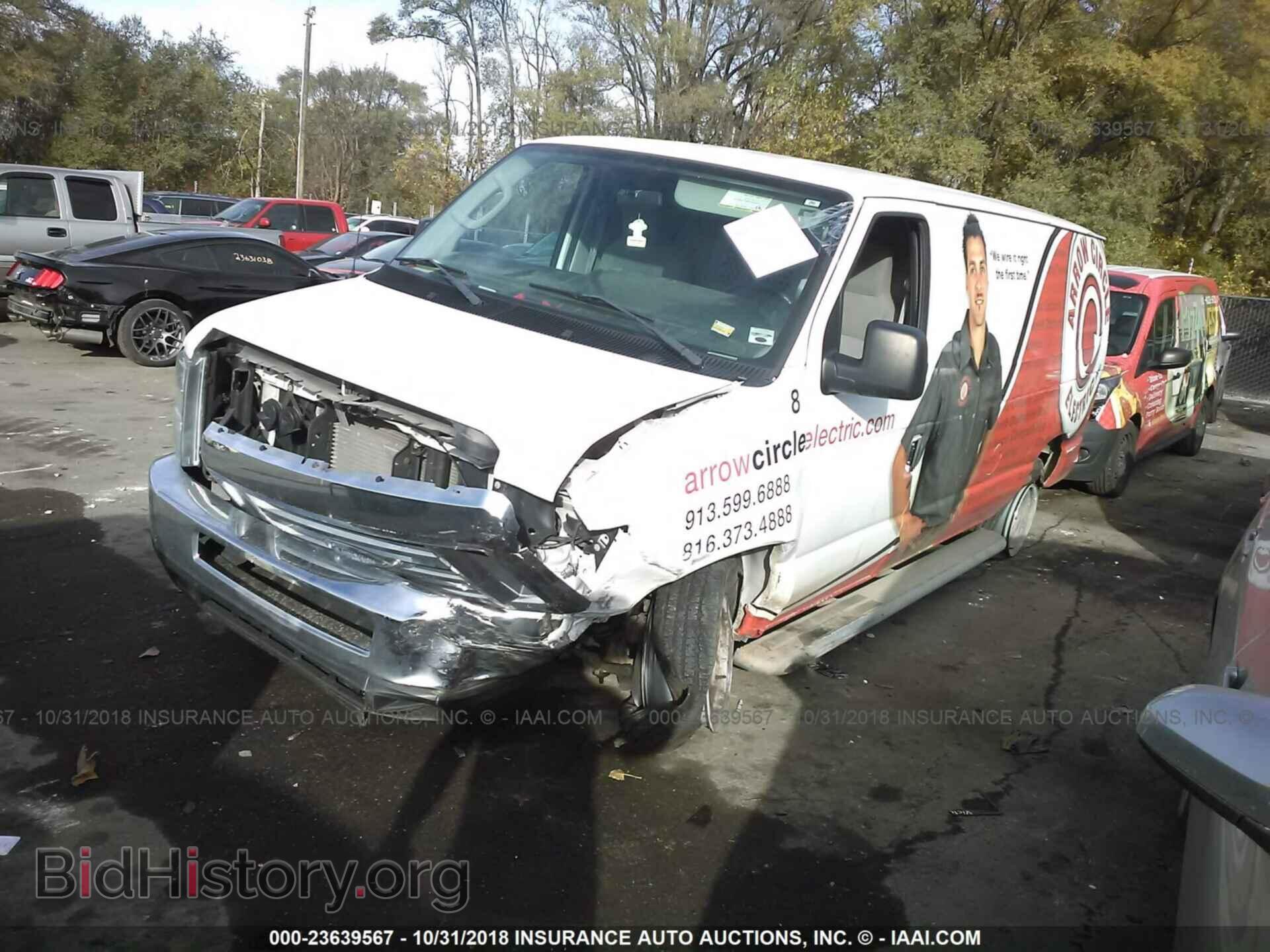 2012 Ford Econoline - VIN: 1FTNE2EWXCDB05223 - Фото 2