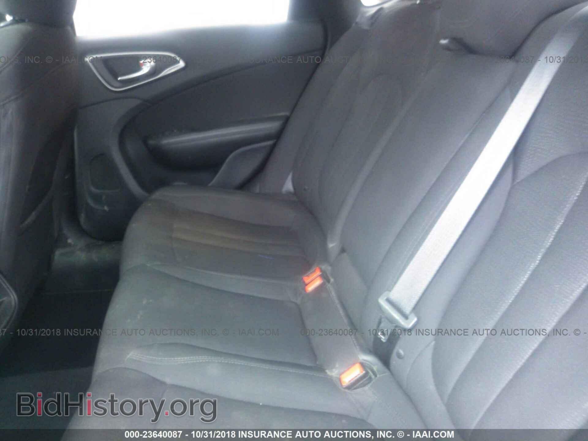 2015 CHRYSLER 200 - VIN: 1C3CCCAB8FN625946 - Photo 8