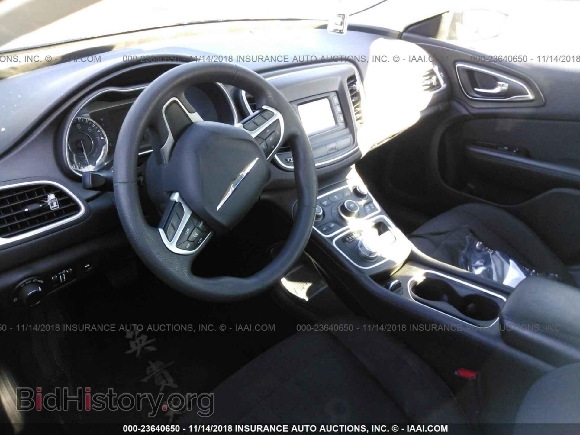 2015 Chrysler 200 - VIN: 1C3CCCAB4FN575871 - Photo 5