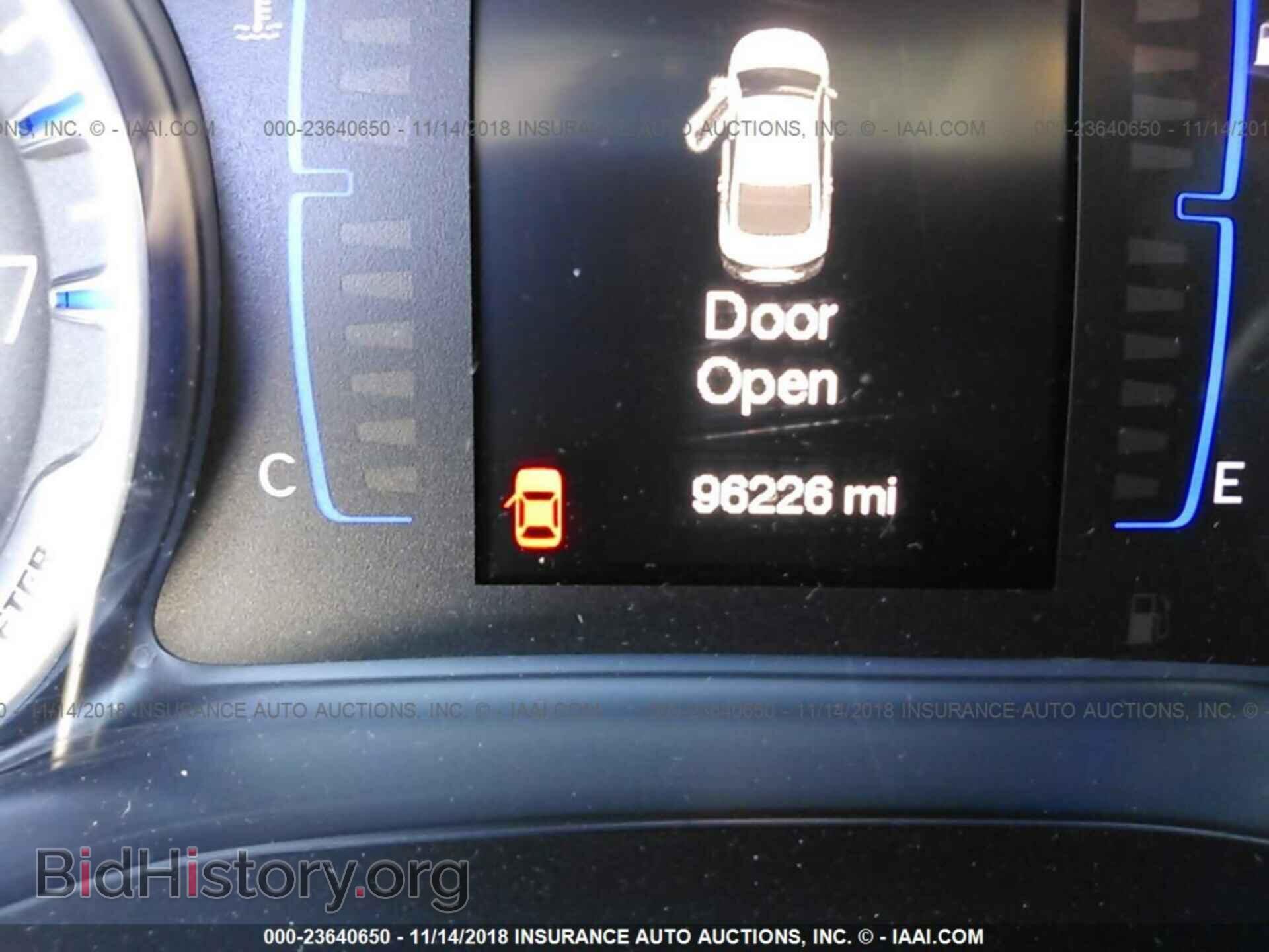 2015 Chrysler 200 - VIN: 1C3CCCAB4FN575871 - Photo 7