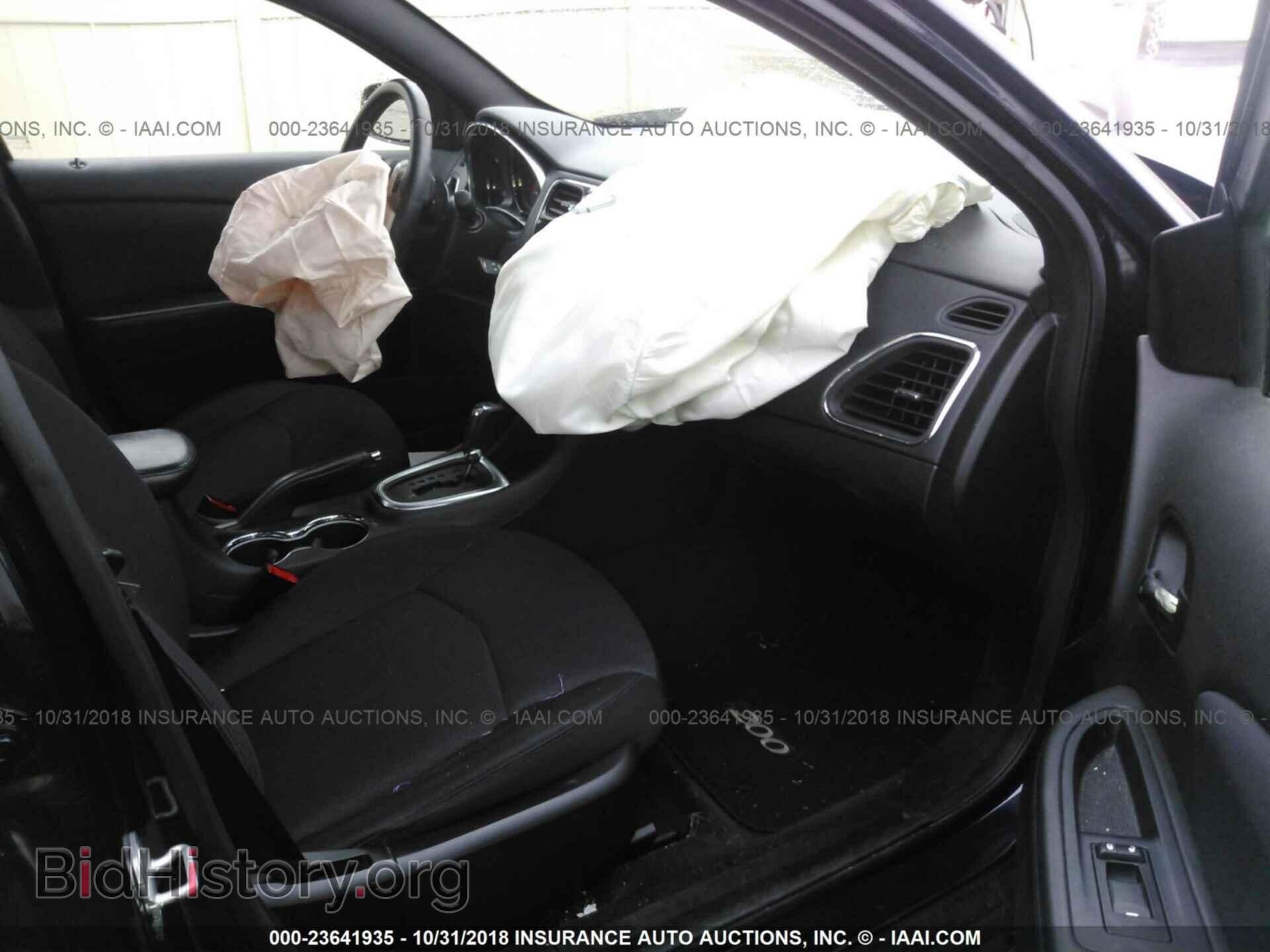 2012 Chrysler 200 - VIN: 1C3CCBBBXCN283839 - Фото 5