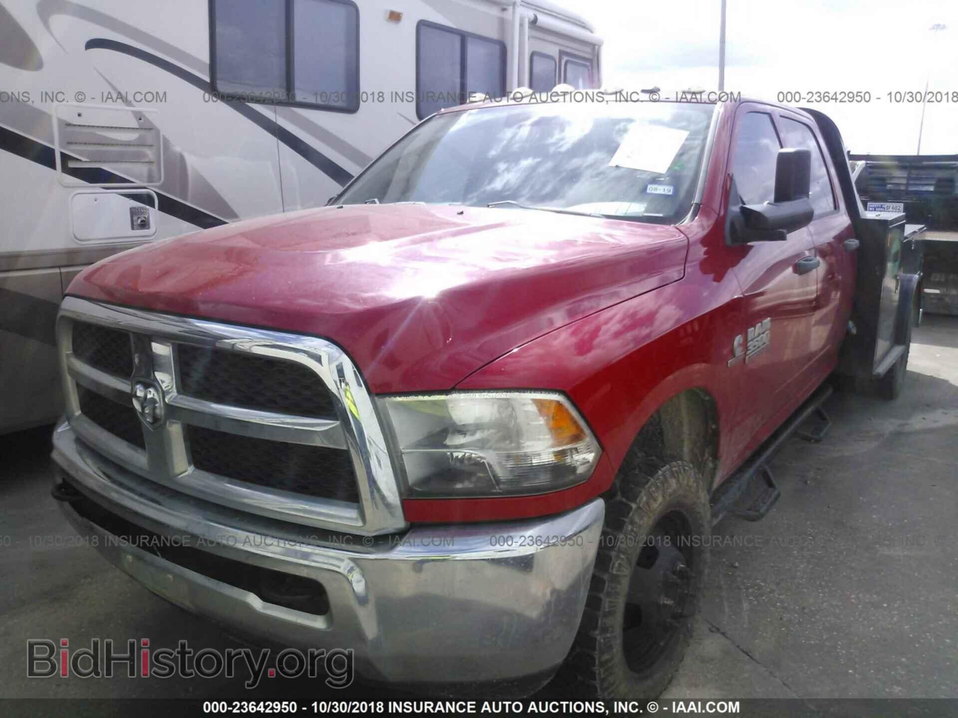 2013 Ram 3500 - VIN: 3C7WRTCL9DG525151 - Фото 2