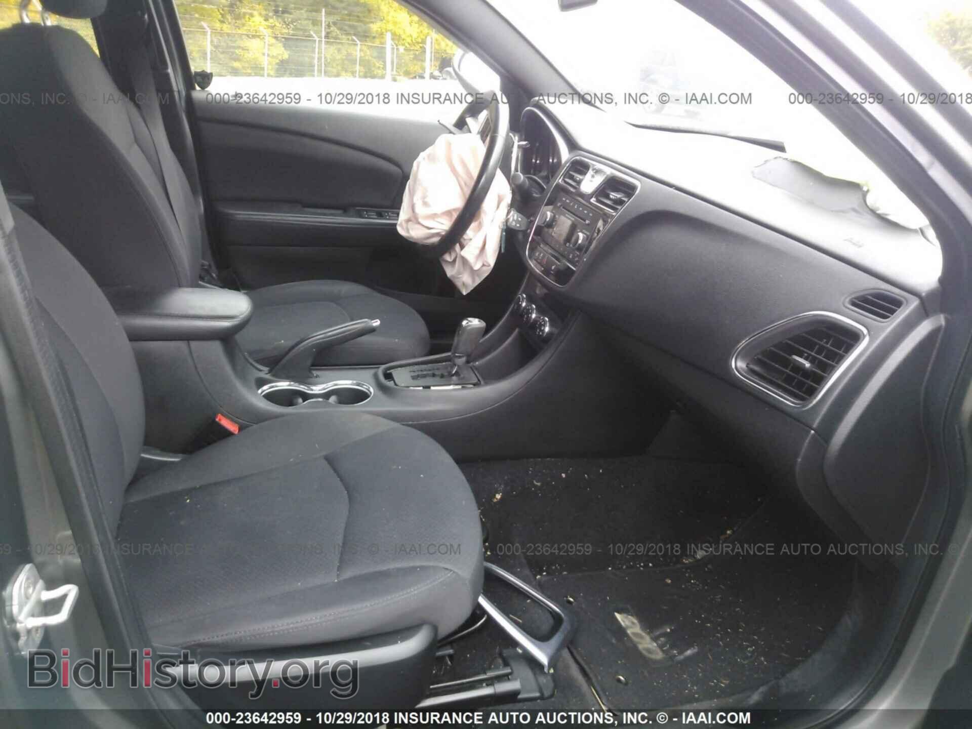 2013 Chrysler 200 - VIN: 1C3CCBBB2DN676994 - Photo 5