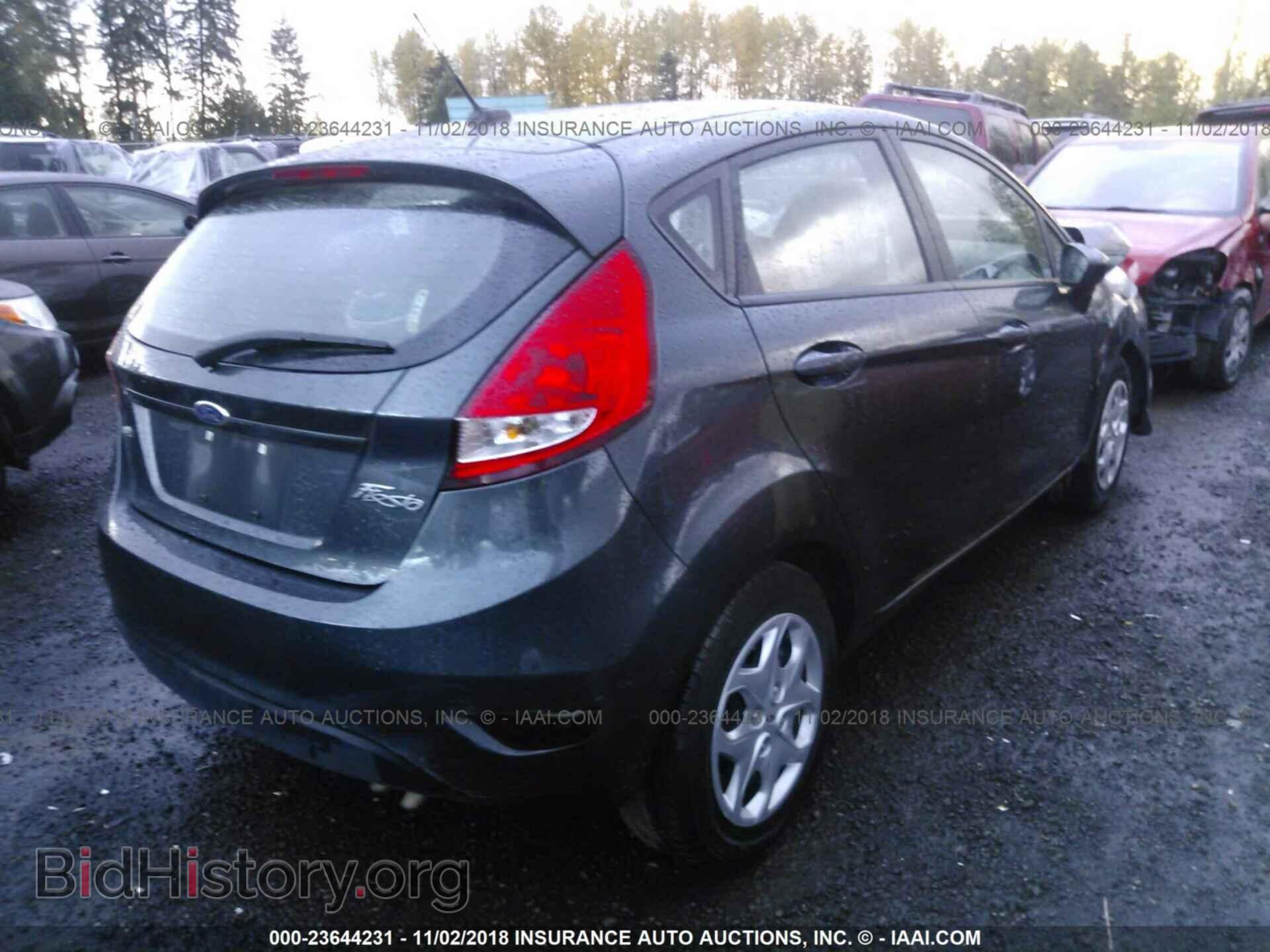 2011 Ford Fiesta - VIN: 3FADP4EJ8BM130040 - Фото 4