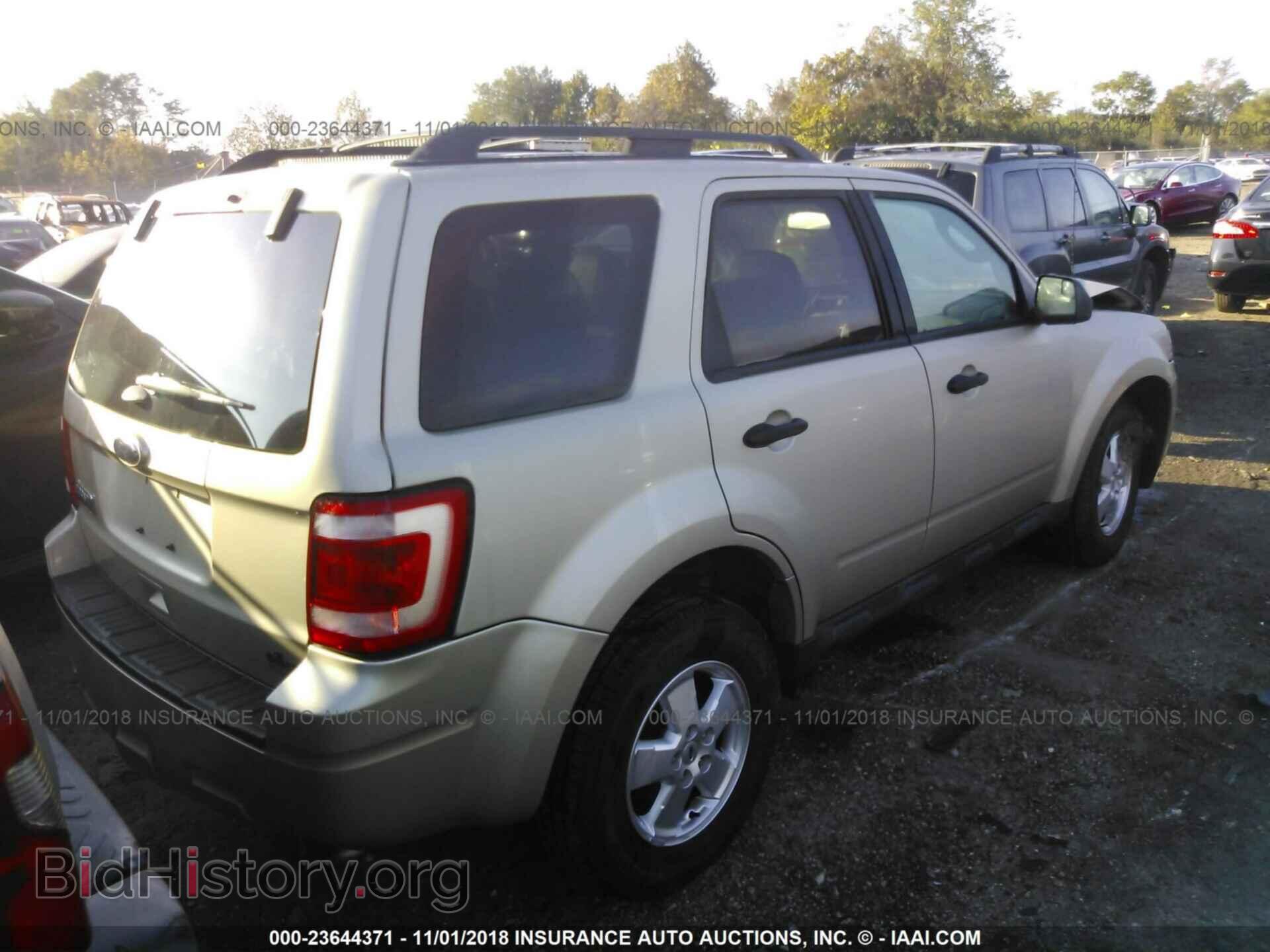2012 Ford Escape - VIN: 1FMCU0D70CKA20004 - Фото 4