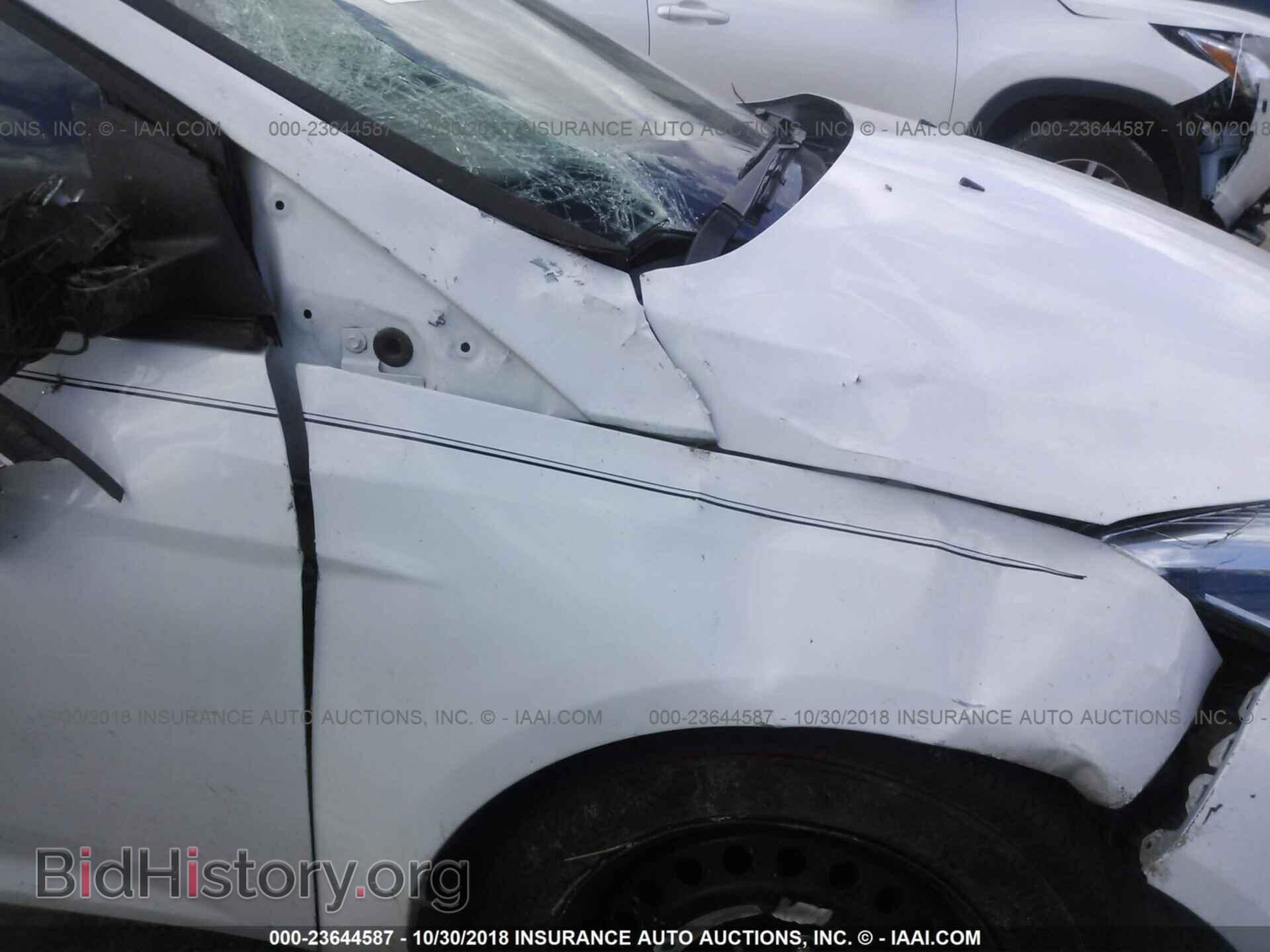 2014 Ford Focus - VIN: 1FADP3F28EL103346 - Photo 6