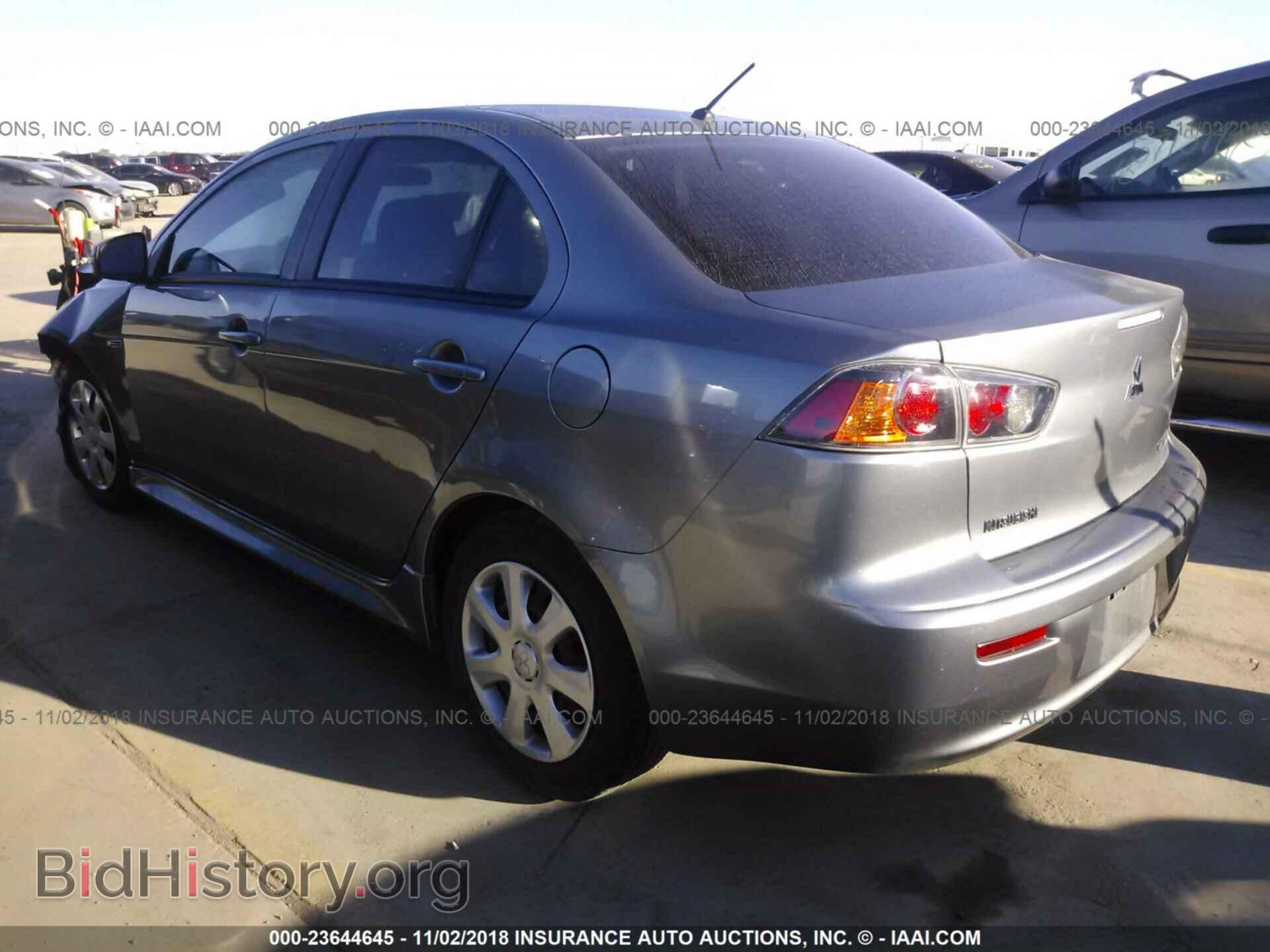 2015 Mitsubishi Lancer - VIN: JA32U2FU8FU018202 - Фото 3