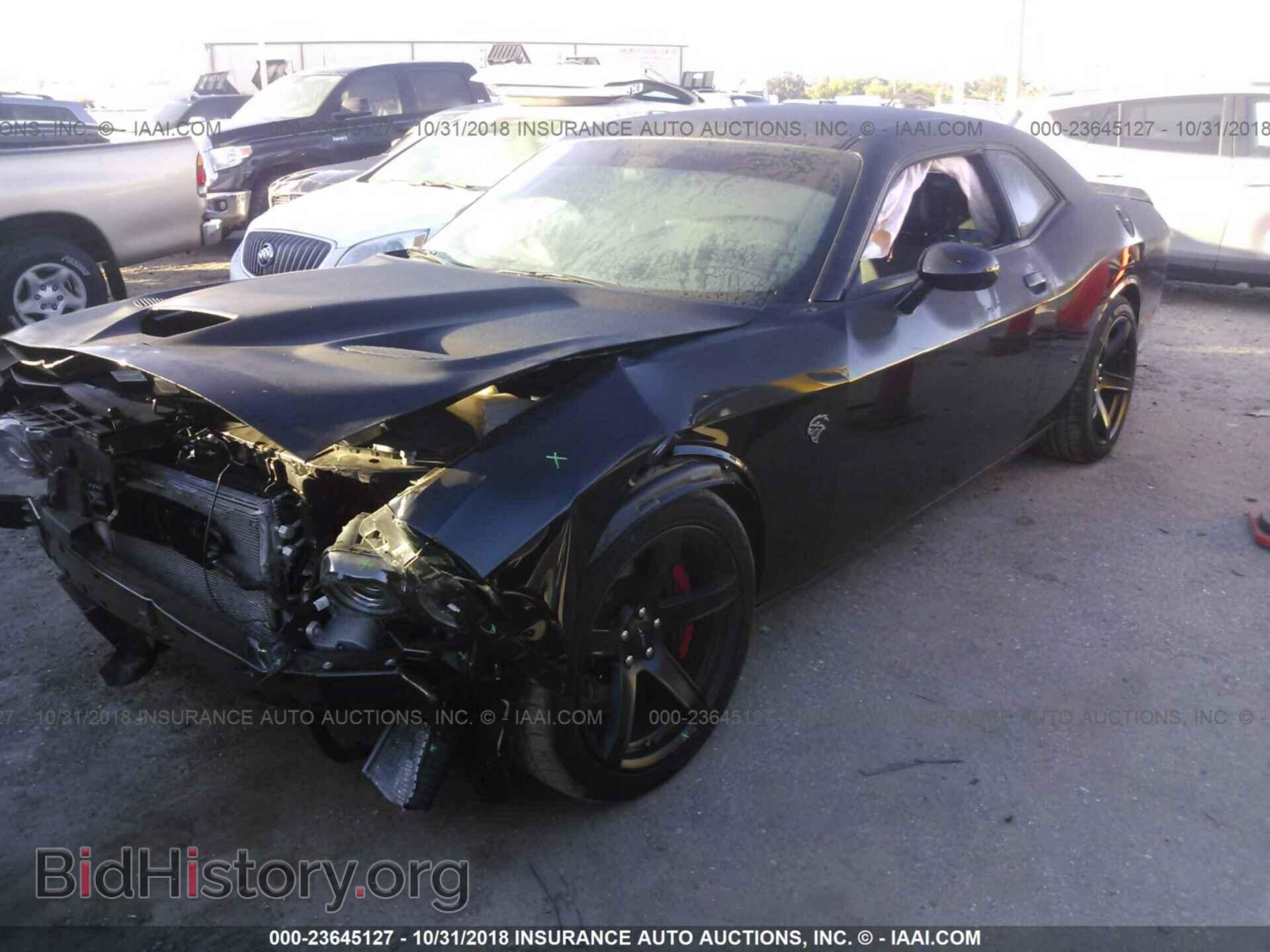 2017 Dodge Challenger - VIN: 2C3CDZC90HH639376 - Photo 2