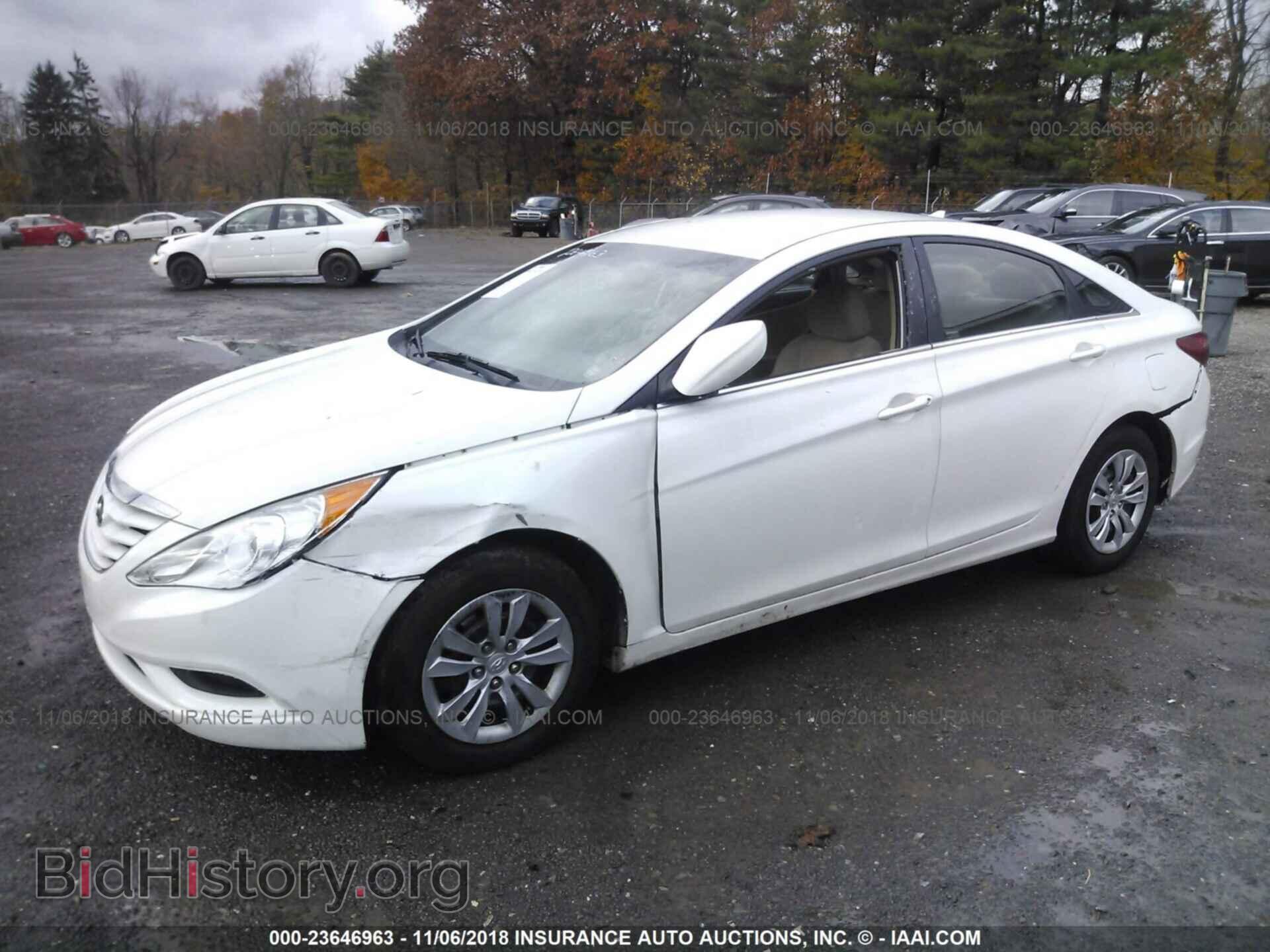 2012 Hyundai Sonata - VIN: 5NPEB4AC7CH372460 - Фото 2