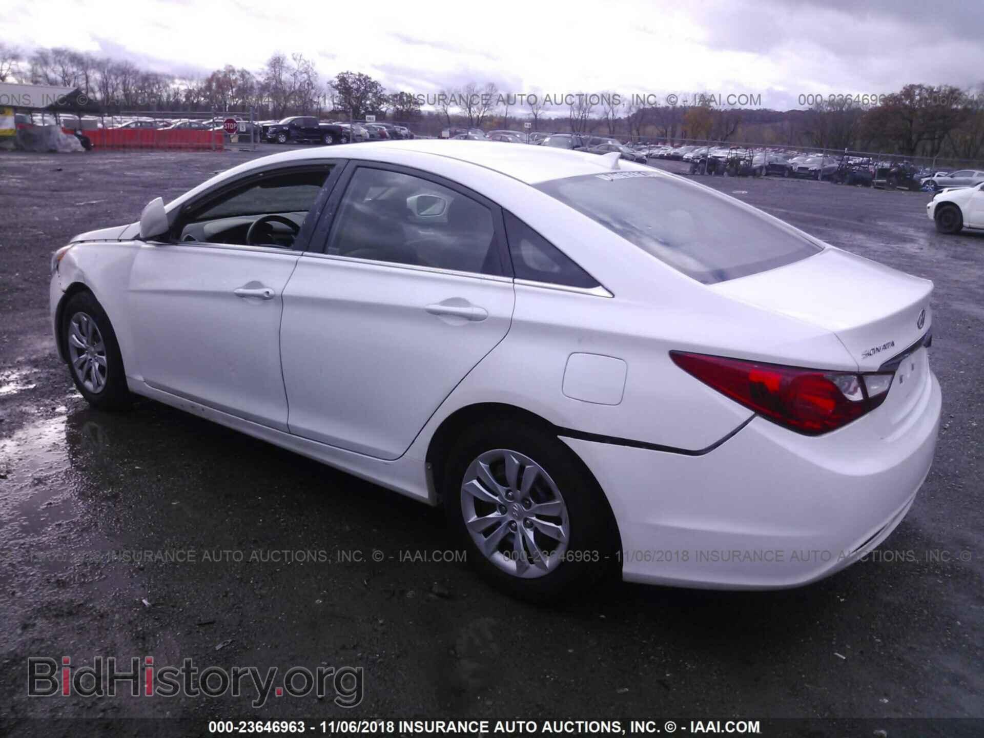 2012 Hyundai Sonata - VIN: 5NPEB4AC7CH372460 - Фото 3
