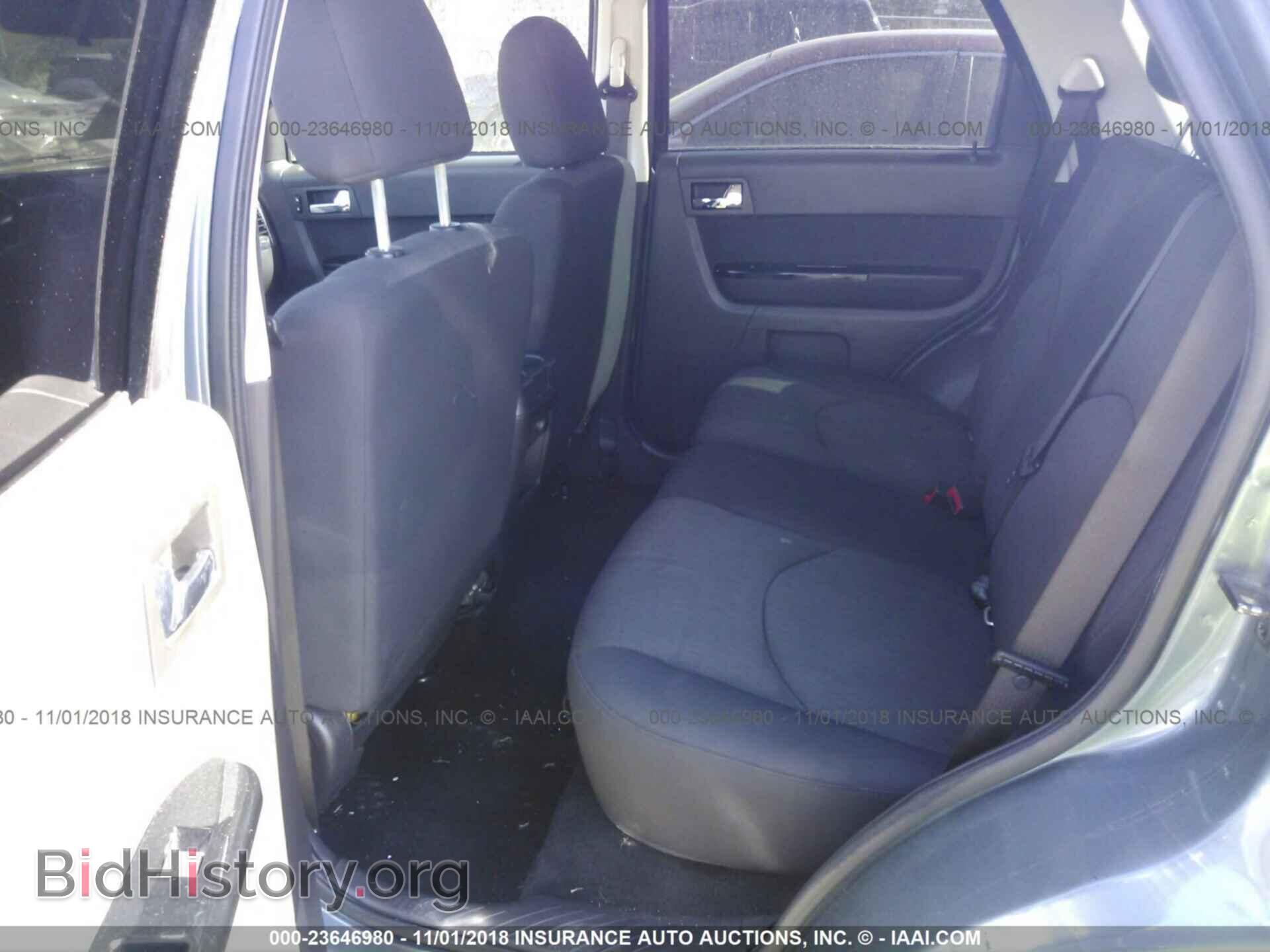 2011 Mazda Tribute - VIN: 4F2CY0C7XBKM02162 - Фото 8