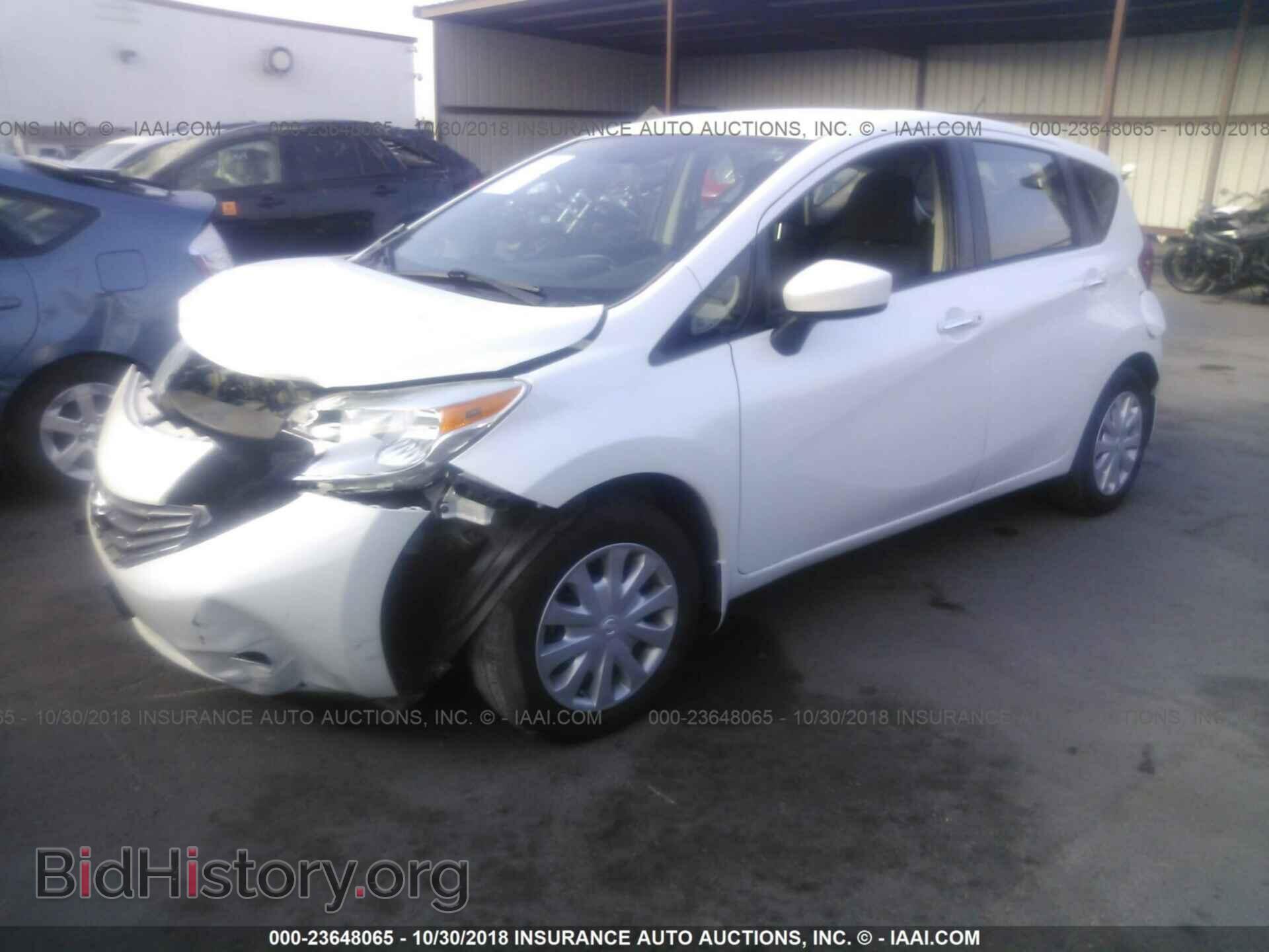 2015 Nissan Versa note - VIN: 3N1CE2CP8FL429503 - Фото 2