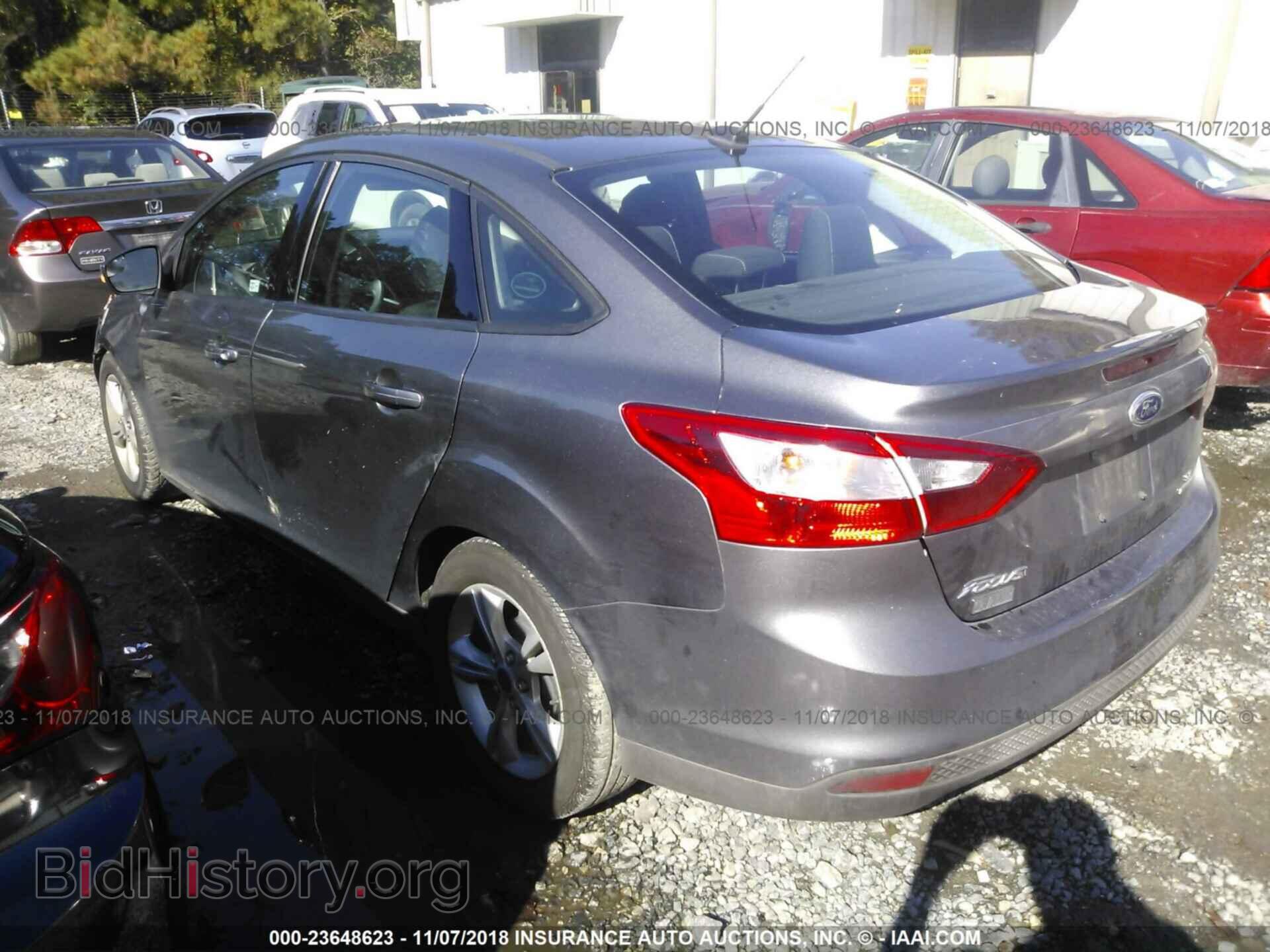 2014 Ford Focus - VIN: 1FADP3F25EL191966 - Photo 3