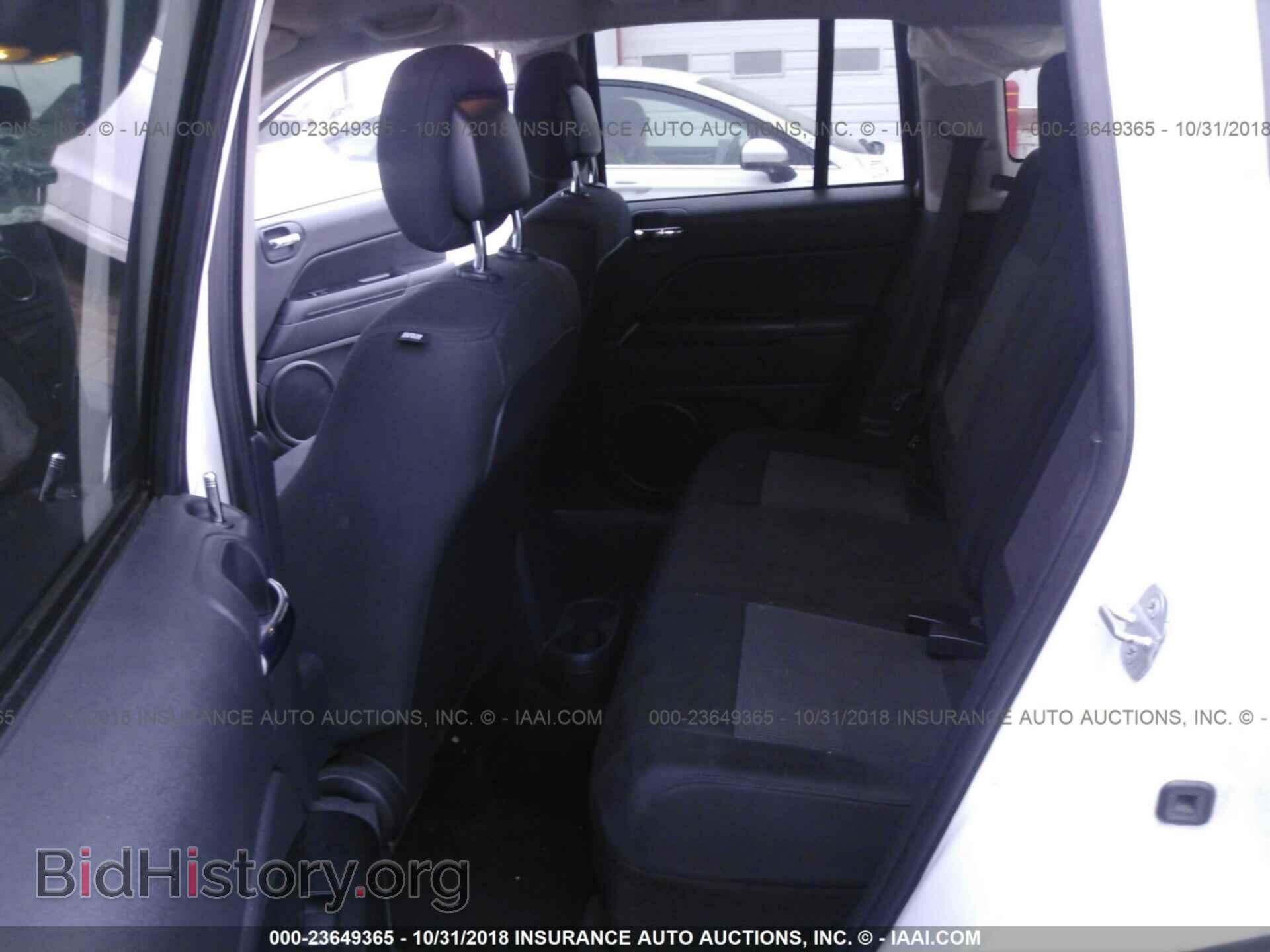 2014 JEEP COMPASS - VIN: 1C4NJDBB2ED728105 - Photo 8